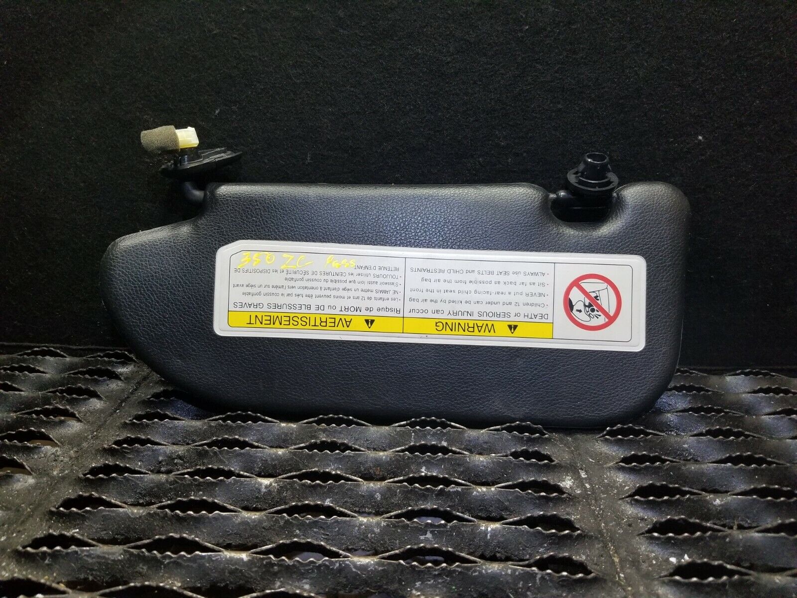 03 04 05 Nissan 350Z Convertible Sun Visor Right Passenger Side OEM Replacement - Perfect for Summer Driving & Top-Down Cruising