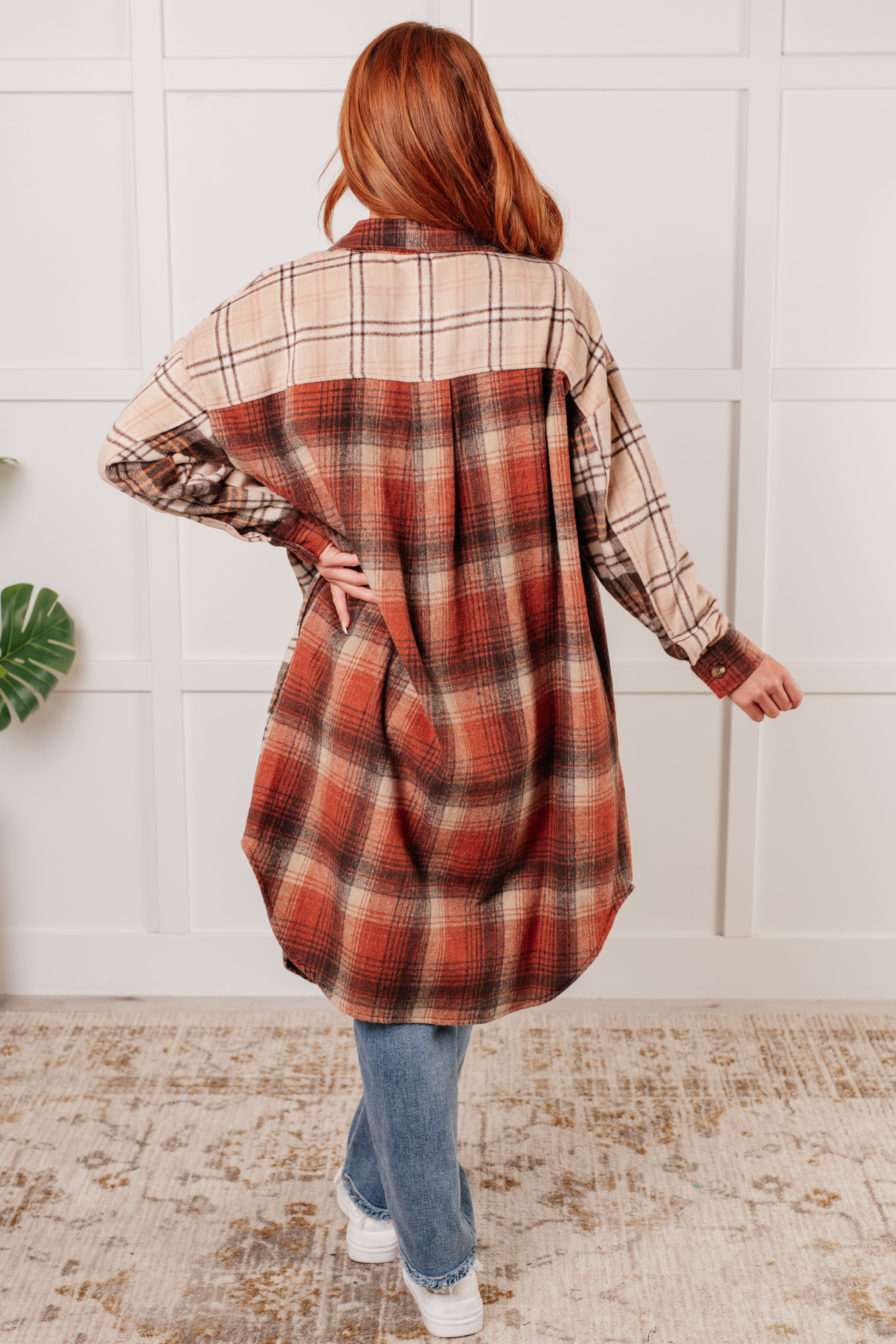 Cozy Cabin Fever Flannel Plaid Oversized Shacket for Women - Warm Winter Layering Jacket for Outdoor Adventures & Casual Streetwear