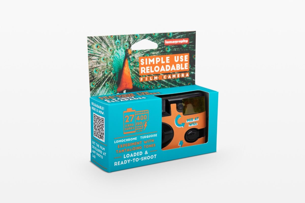 Lomography Simple Use Reloadable 35mm Film Camera with LomoChrome Turquoise Film - Perfect for Travel, Street Photography & Creative Shots