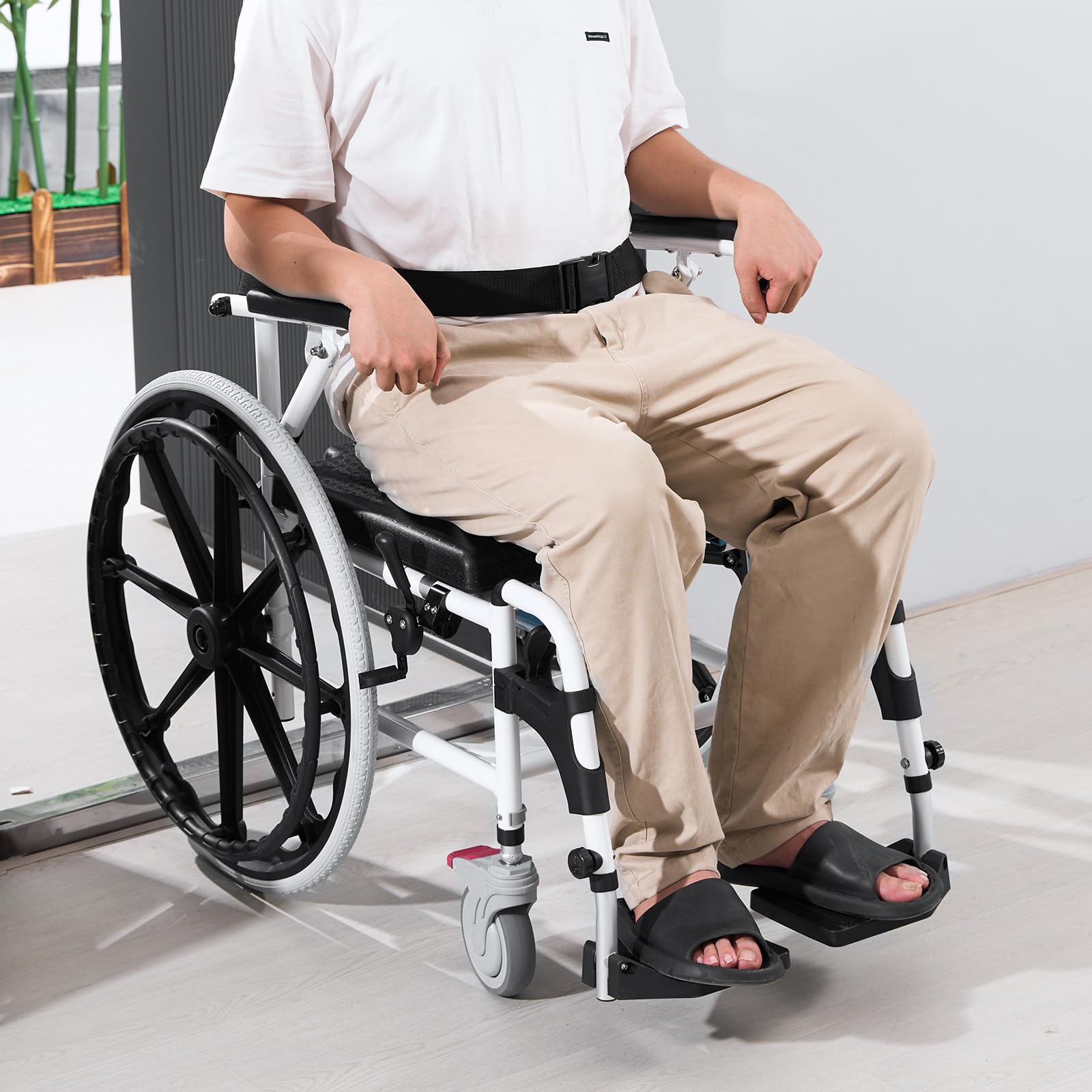 VEVOR Adjustable Aluminum Alloy Shower Wheelchair - 17.5