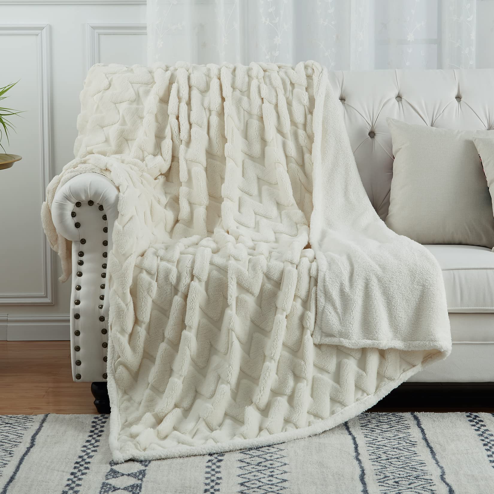 CAROMIO Sherpa Fleece Blanket Queen Size 60