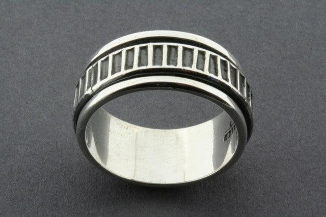Sterling Silver Ladder Spinner Ring for Anxiety Relief & Stress Relief - Perfect for Fidgeting, Meditation, and Everyday Wear