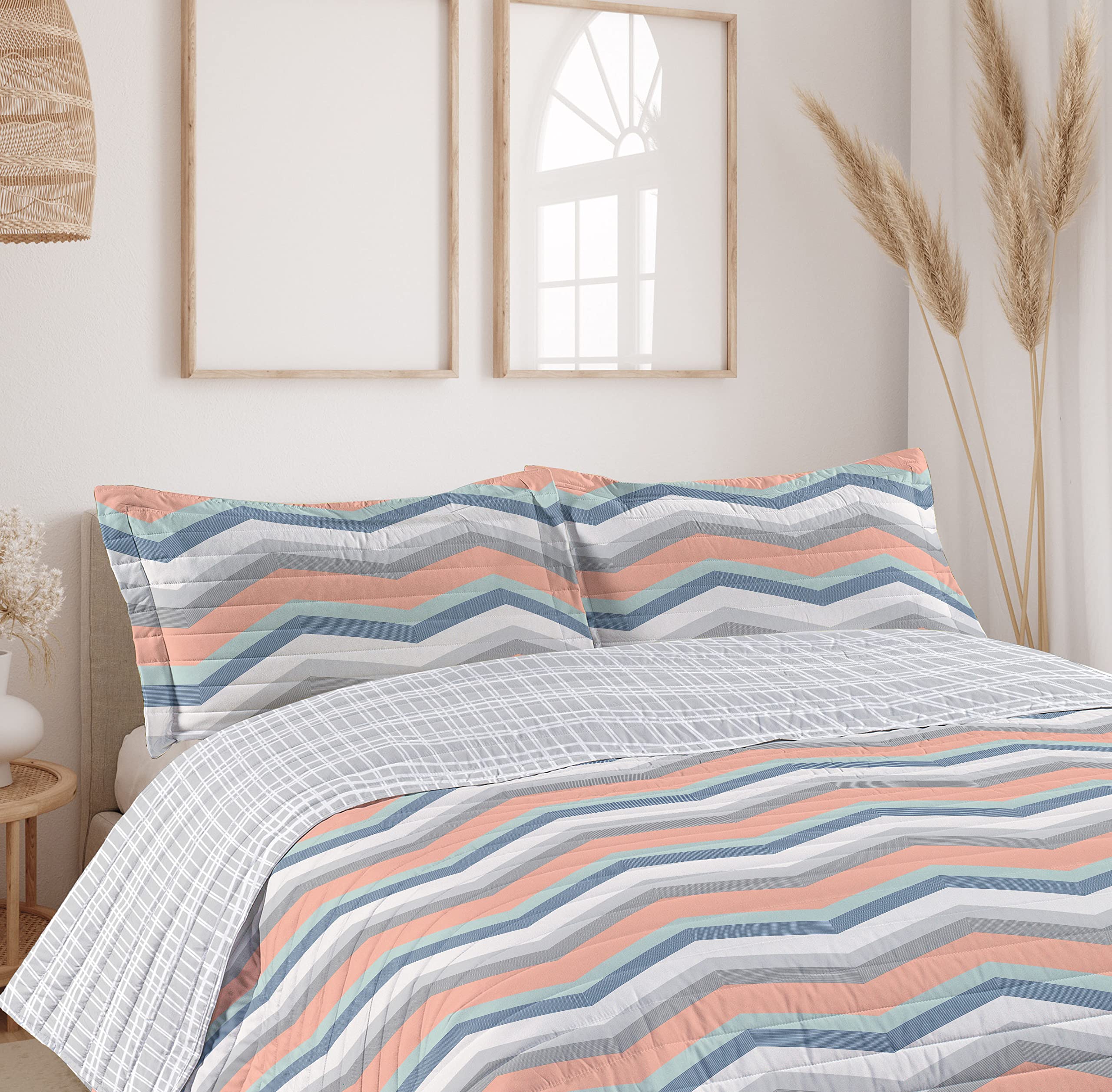Ambesonne Reversible King Size Bedspread Set - Geometric Chevron Stripes & Zigzag Design, Microfiber Comforter with Pillow Shams in Salmon White | Modern Abstract Bedroom Decor for Master Bedroom or Guest Room