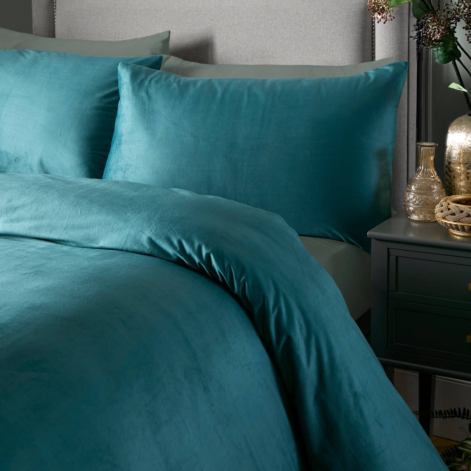 Laurence Llewelyn Bowen Montrose Duvet Cover Set - Teal Blue Luxury Bedding for Master Bedroom & Guest Room