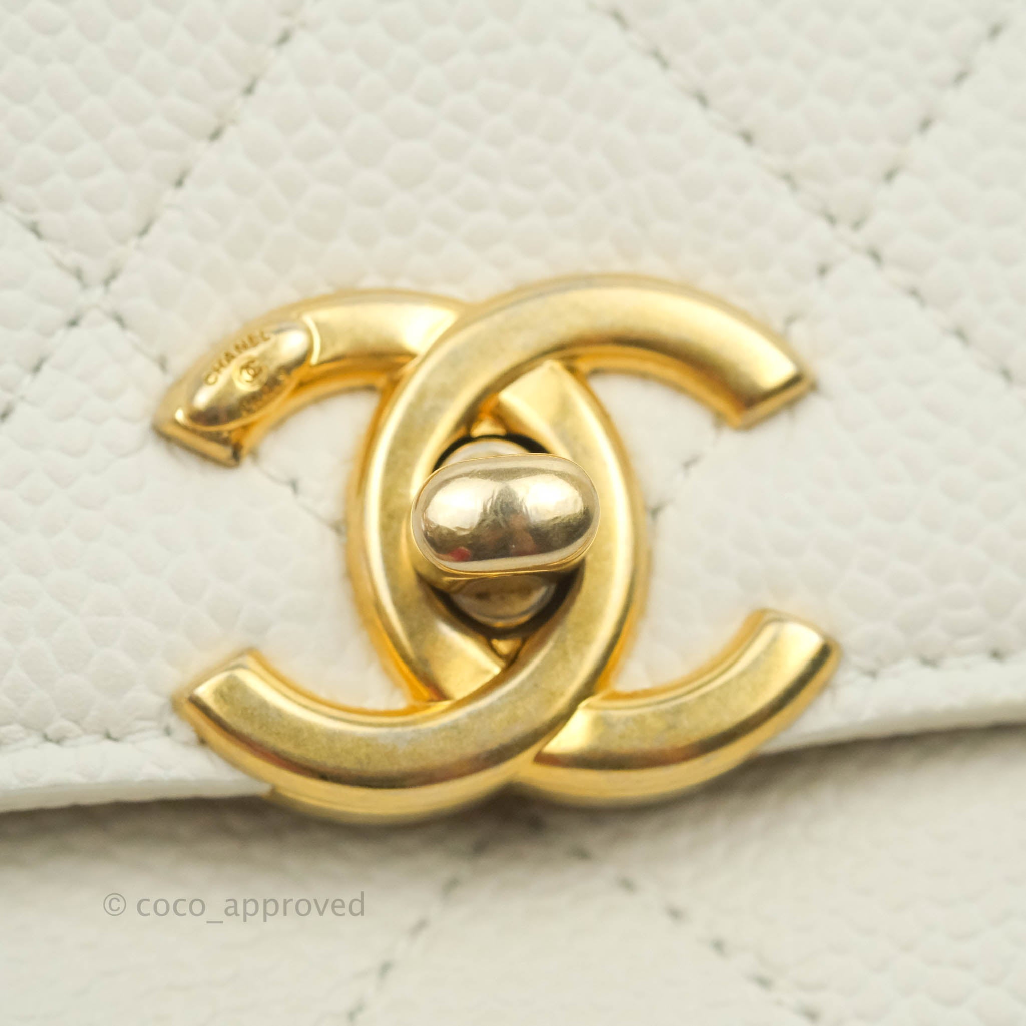Chanel Chic Affinity Small Grained Calfskin Crossbody Bag in Ivory with Gold Hardware - Perfect for Everyday Luxury & Special Occasions