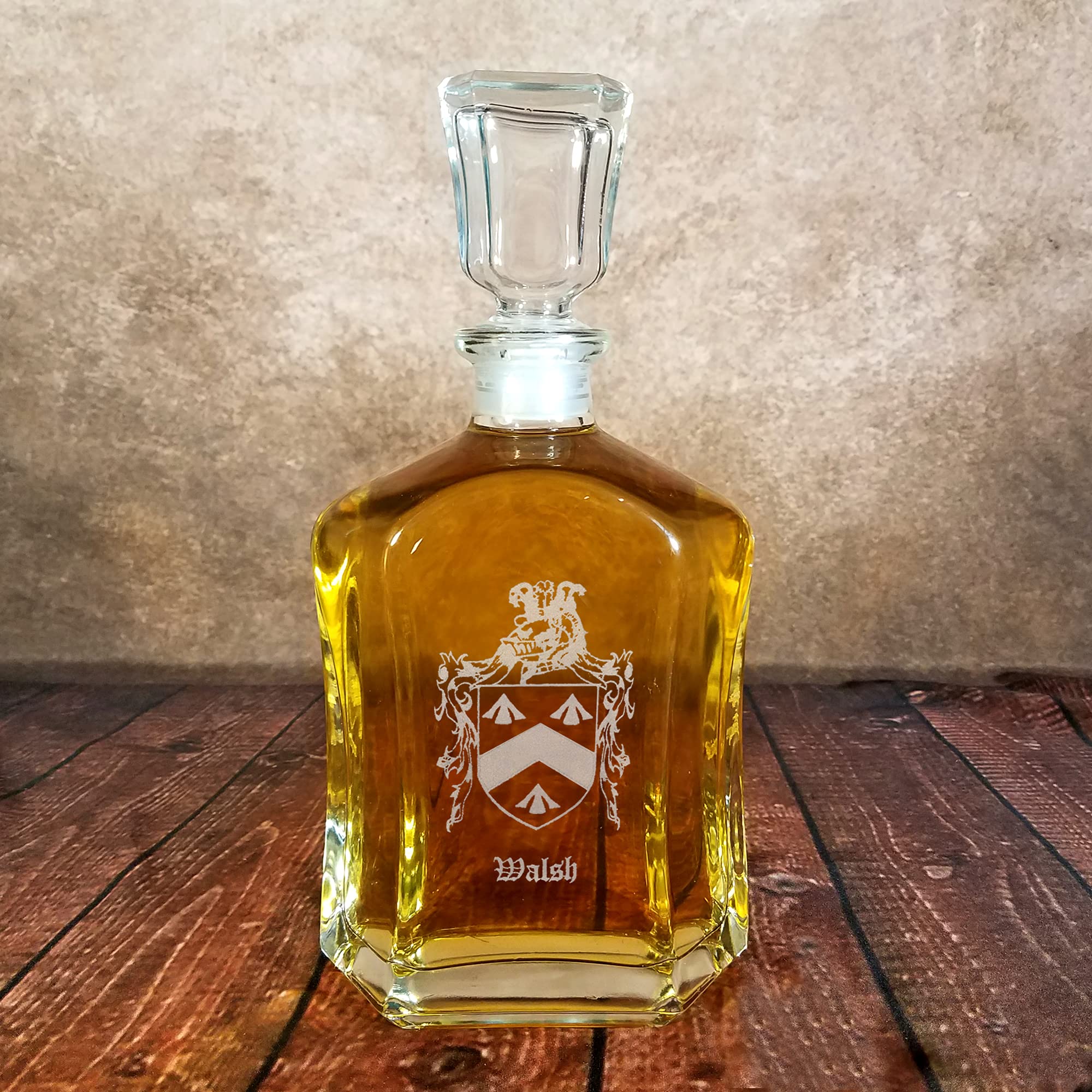 Personalized Family Crest Whiskey Decanter Set with Engraved Coat of Arms - Premium Glass Decanter and Rocks Glasses Gift for Men - Perfect for Home Bars, Weddings, and Anniversary Gifts