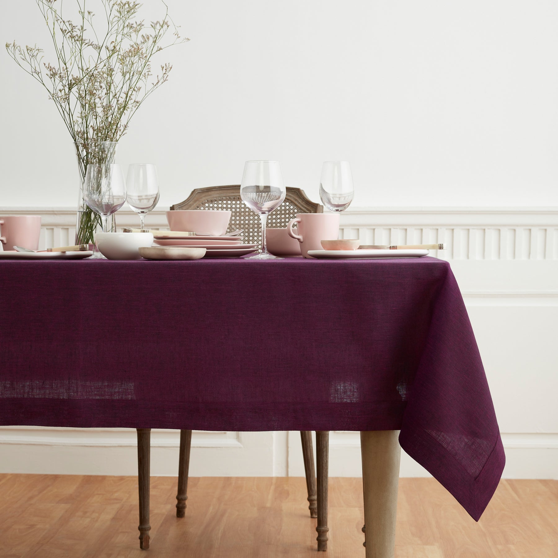 Premium Athena Tablecloth - Elegant & Durable Table Cover for Dining, Parties & Home Decor - Washable & Wrinkle-Resistant Fabric for Everyday Use
