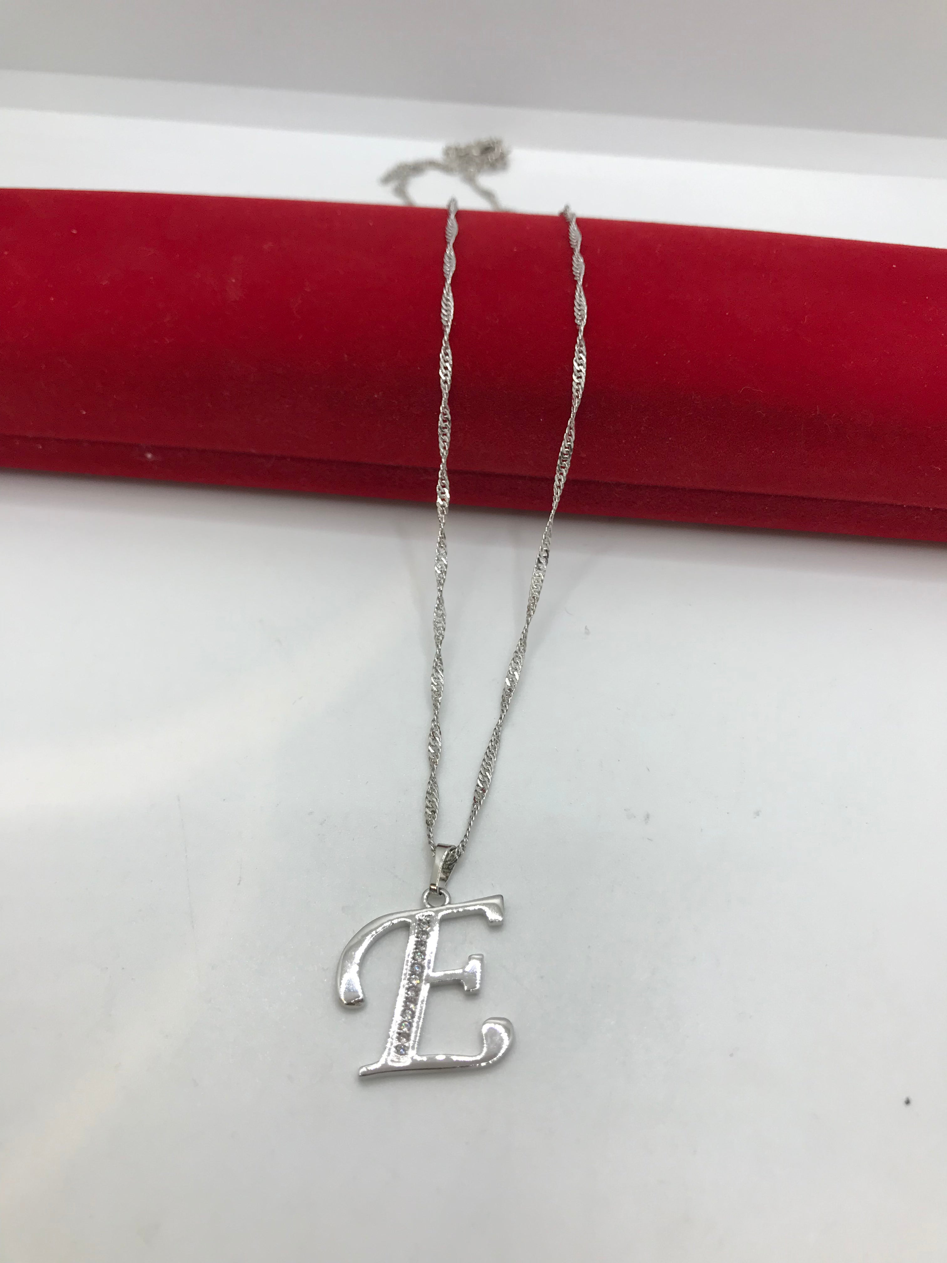 Personalized Initial Letter Necklace - Custom Name Pendant Jewelry for Women & Girls - Perfect for Birthdays, Anniversaries & Gifts