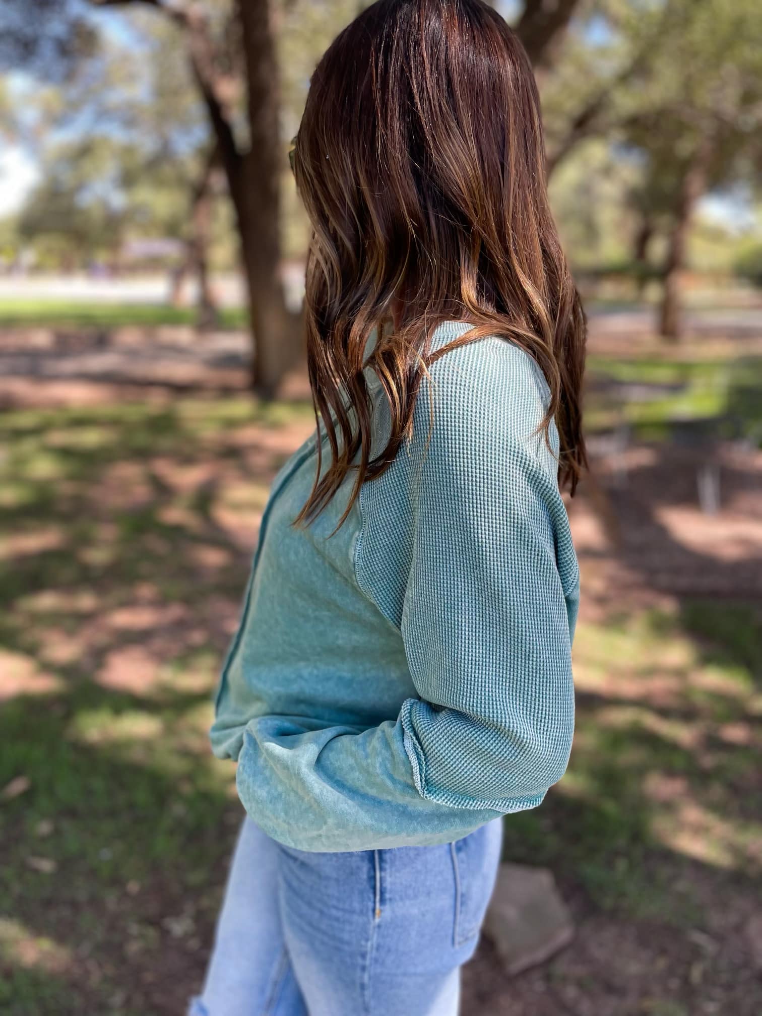 PREORDER: Elliott Exposed Seam Sweatshirt - 5 Color Options | Cozy Unisex Pullover for Casual Wear & Street Style