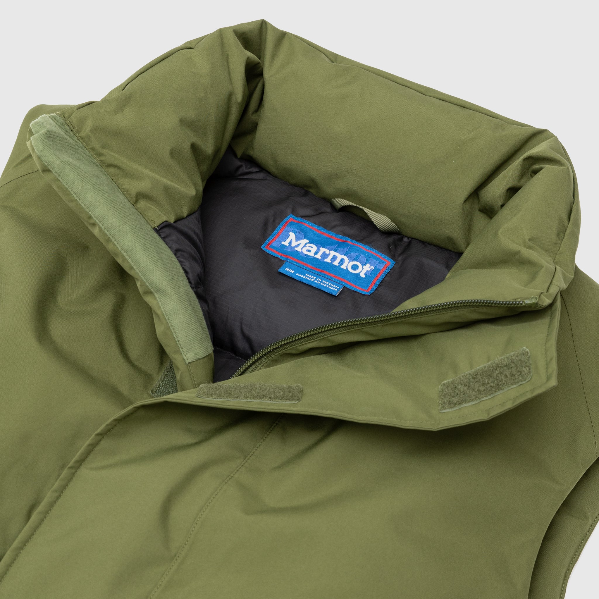 BETTER MAMMOTH Men's Gore-Tex Insulated Vest - Waterproof & Windproof Outdoor Hunting Jacket for Hiking, Camping & Winter Sports