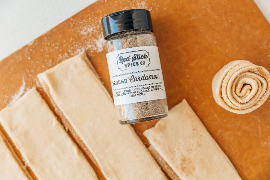 Organic Ground Cardamom Seeds - Premium Spice for Baking, Cooking & Tea - Perfect for Chai, Desserts & Indian Cuisine