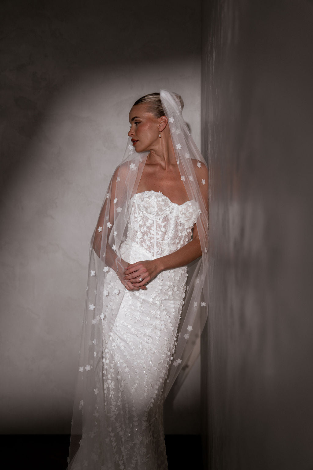 Posie Veil - Elegant Floral Wedding Veil for Brides | Perfect for Boho, Garden & Outdoor Weddings