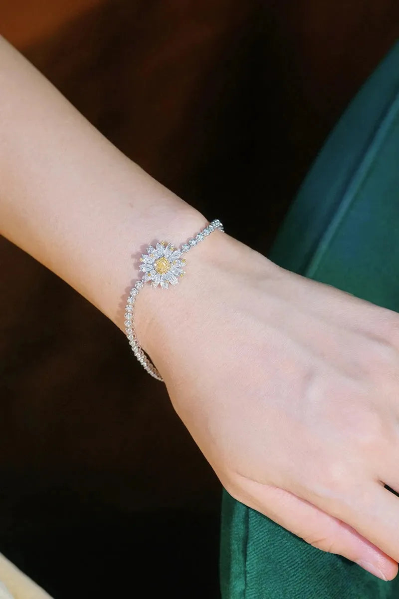 18K White Gold Daisy Bracelet for Women - Real Natural White & Yellow Diamond Wedding Jewelry | Elegant Daisy Design, High-Quality Gift for Brides, Anniversaries & Special Occasions