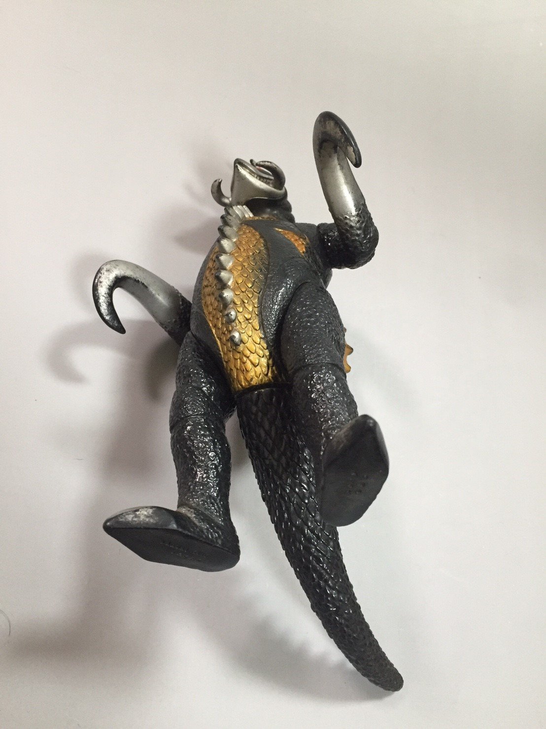 Bandai Movie Monster Series Gigan Action Figure - Collectible Godzilla Kaiju Toy for Fans & Display - Perfect for Home Decor, Gift Giving & Anime Collections