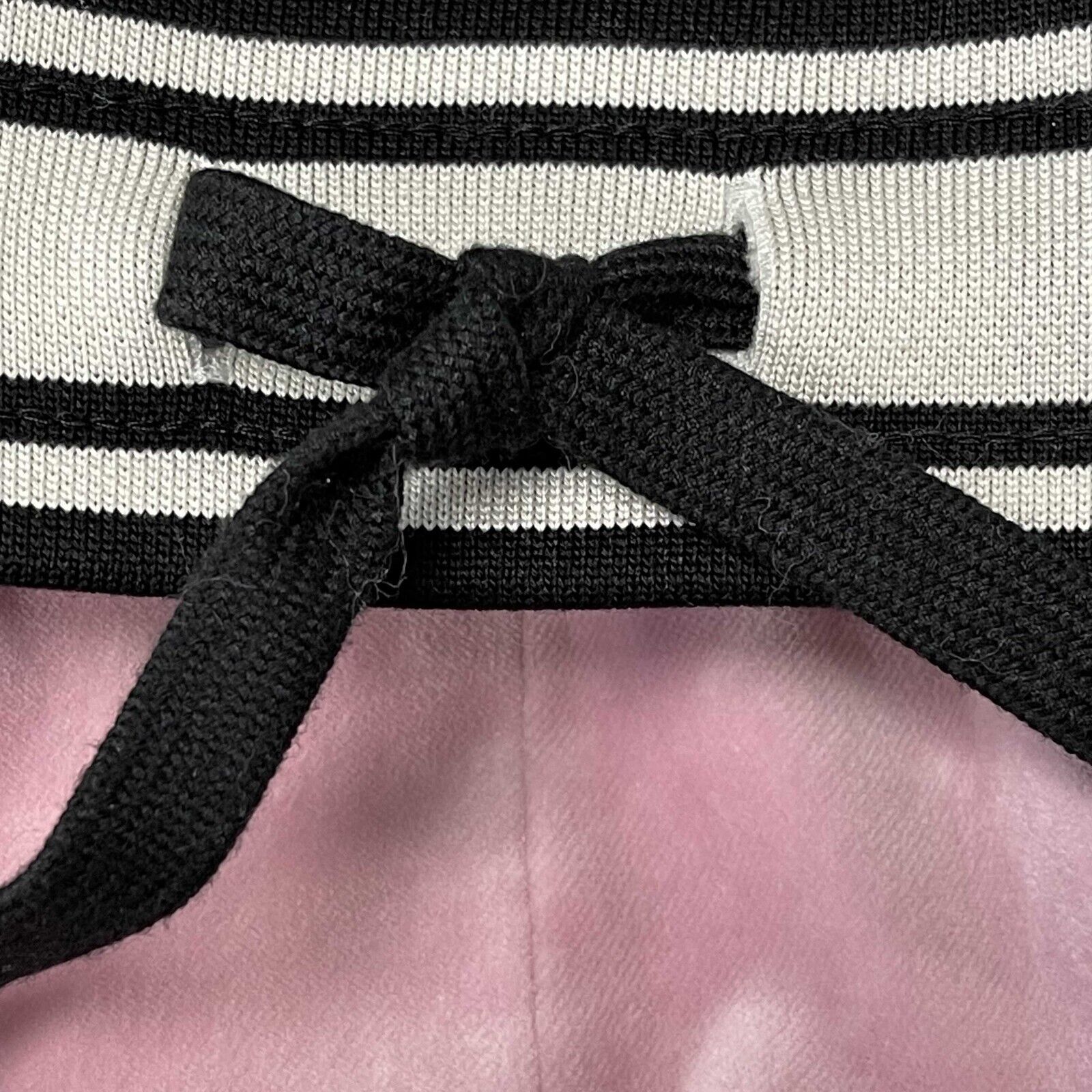 Dolce & Gabbana Women's Velvet Sweatpants - Queen Of My Life Fashion Devotion Joggers in Pink & Black, Size 40/US 6 | Lounge Wear, Casual Outfits, Street Style Fashion