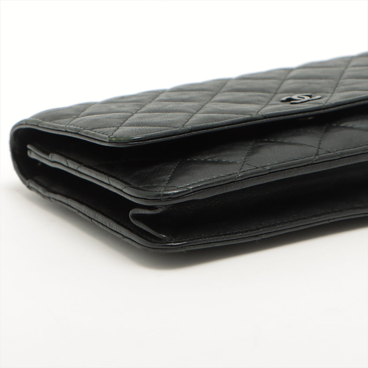 Chanel Quilted Calfskin Wallet on Chain So Black - Luxury Designer Crossbody Bag for Women | Perfect for Evening Events, Date Nights & Special Occasions