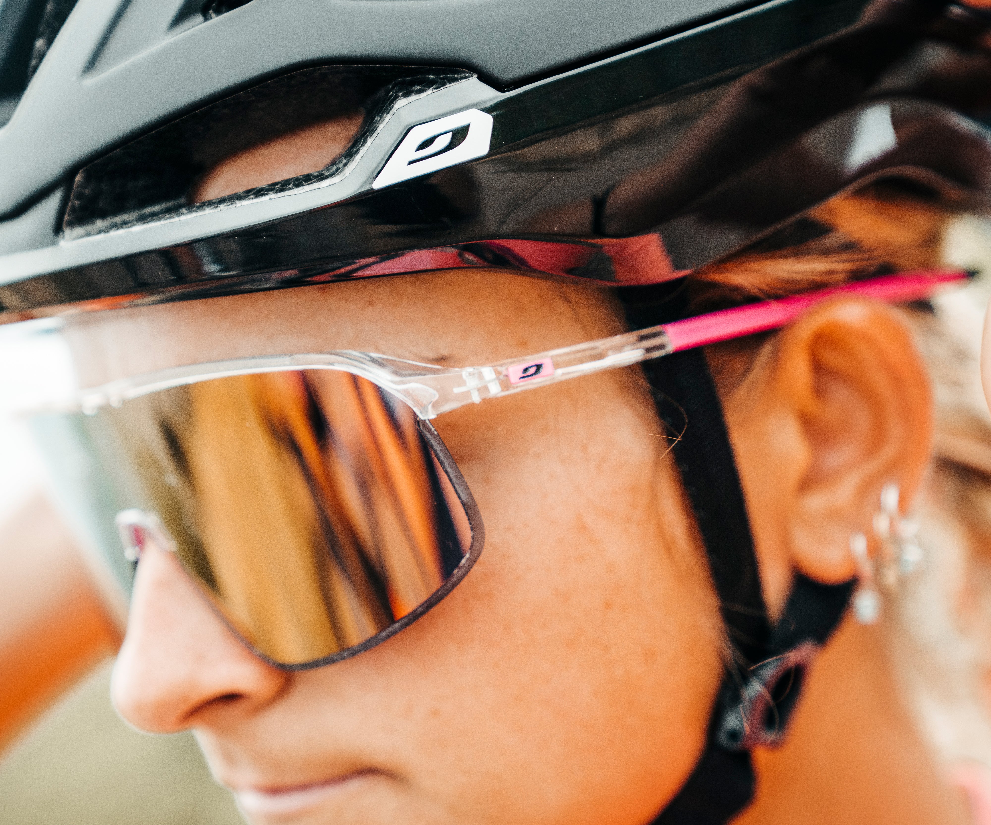 Premium UV Protection Sunglasses - J561 Polarized Fashion Shades for Men & Women - Perfect for Outdoor Sports, Driving, and Beach Vacations