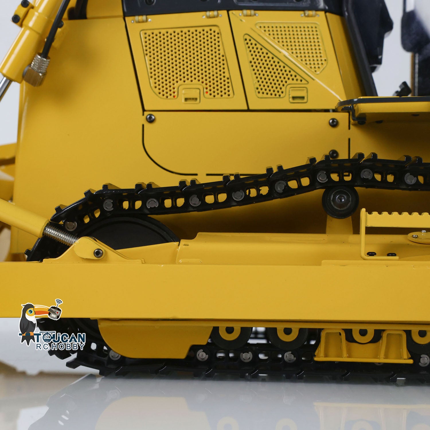 1/12 Scale RC Metal Hydraulic Bulldozer D65EX - Radio Controlled Construction Vehicle with I6S Light & Sound System | RTR Ready-to-Run Heavy Equipment Model for Adults & Kids | Perfect for Construction Simulation, Collecting, and Outdoor Play