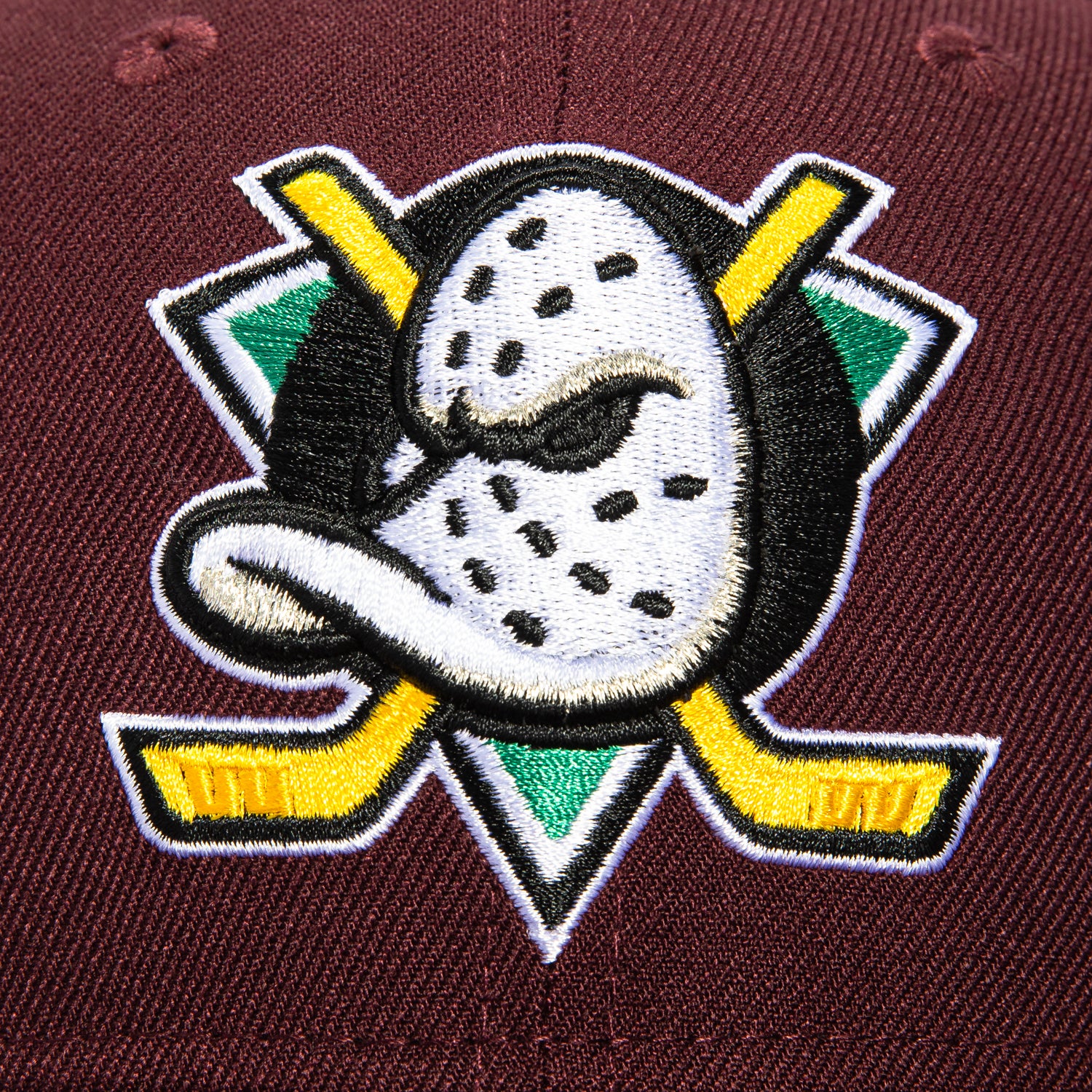 New Era 59Fifty Anaheim Ducks 10th Anniversary Inaugural Patch Hat - Maroon NHL Hockey Cap for Men & Women - Perfect for Games, Collecting & Fan Gifts