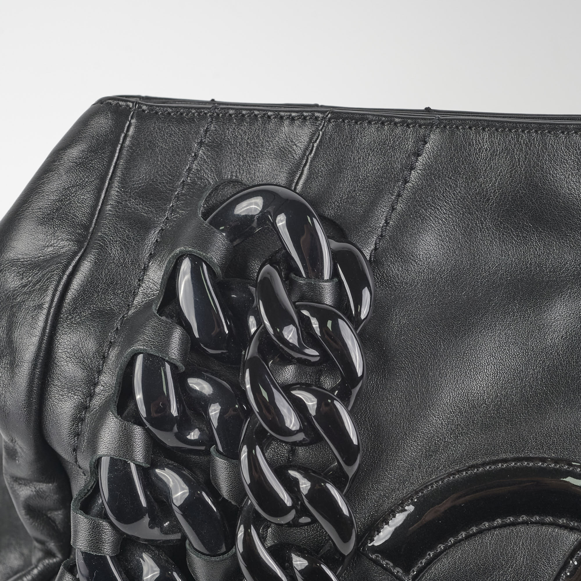 Chanel Black Resin Modern Chain Tote Bag - Luxury Designer Handbag for Women, Perfect for Work, Travel & Evening Events