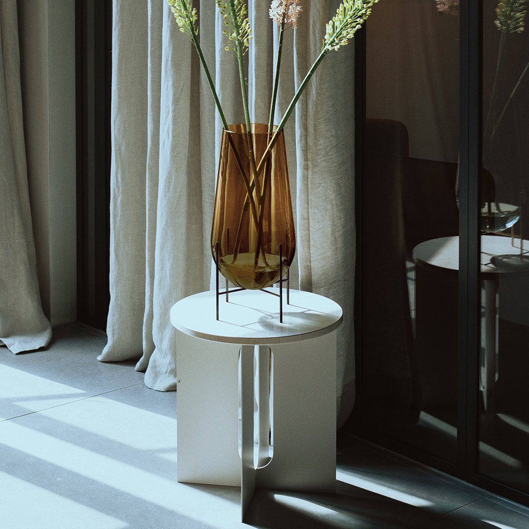 Theresa Arns Echasse Vase - Modern Ceramic Home Decor for Dining Table, Living Room & Office - Perfect for Flowers, Centerpieces & Interior Design