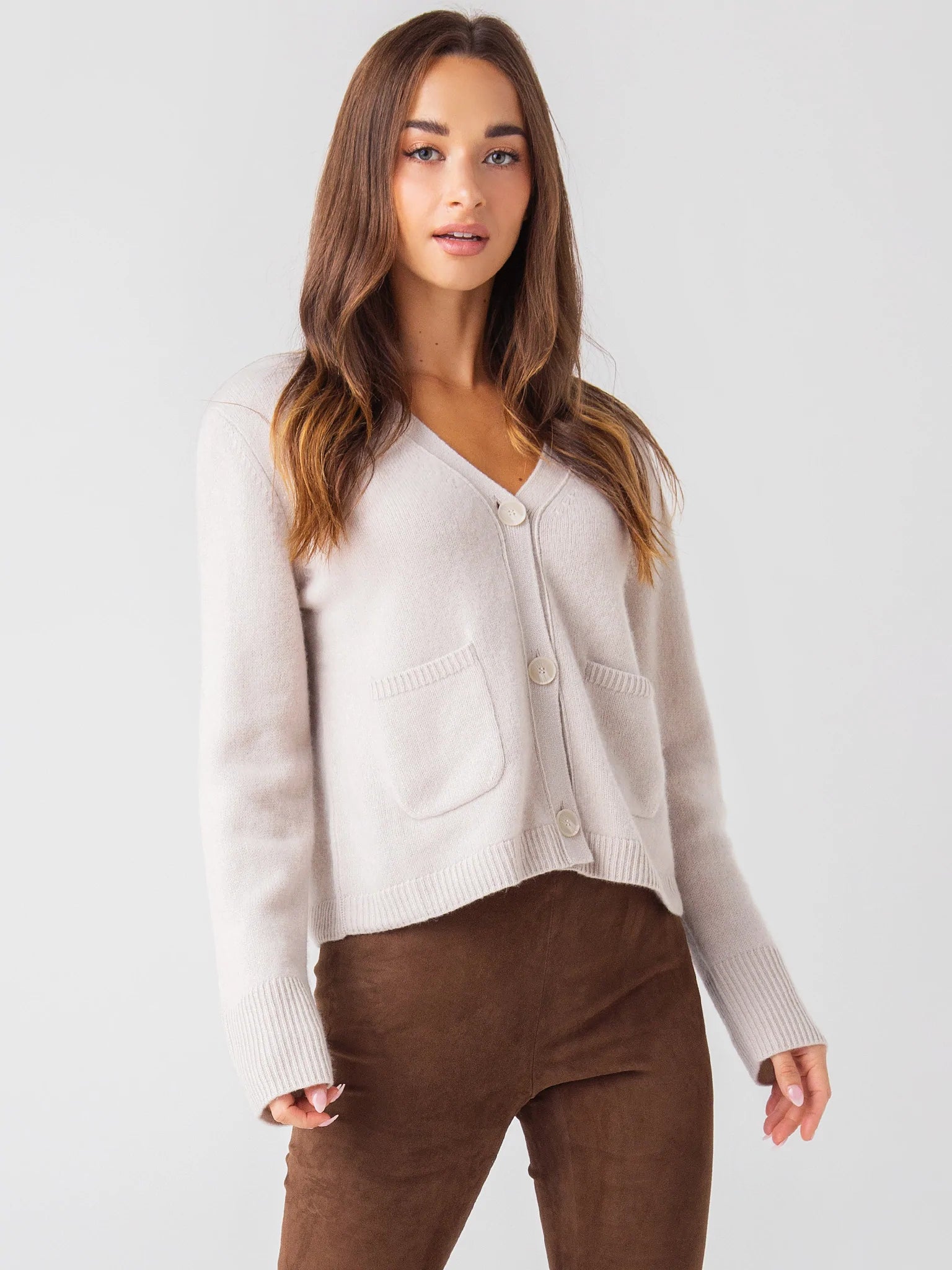 Luxury Cashmere Cardigan for Women - Soft & Warm Frost Grey Sweater - Perfect for Fall & Winter Outfits, Office Wear & Cozy Evenings