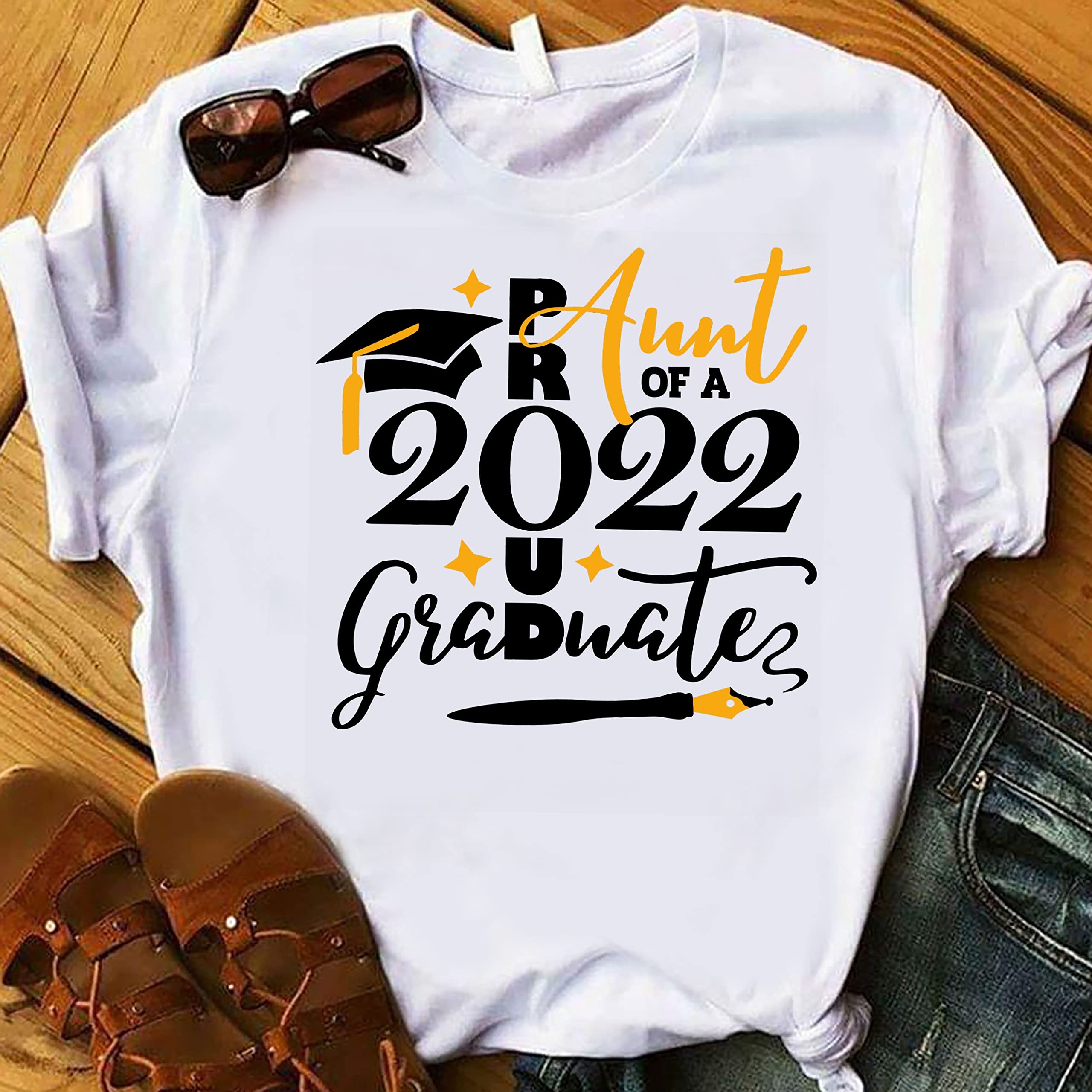 2022 Graduation T-Shirt - Proud Aunt & Family Senior 2022 Shirt for Graduates | Perfect for Graduation Parties & Celebrations