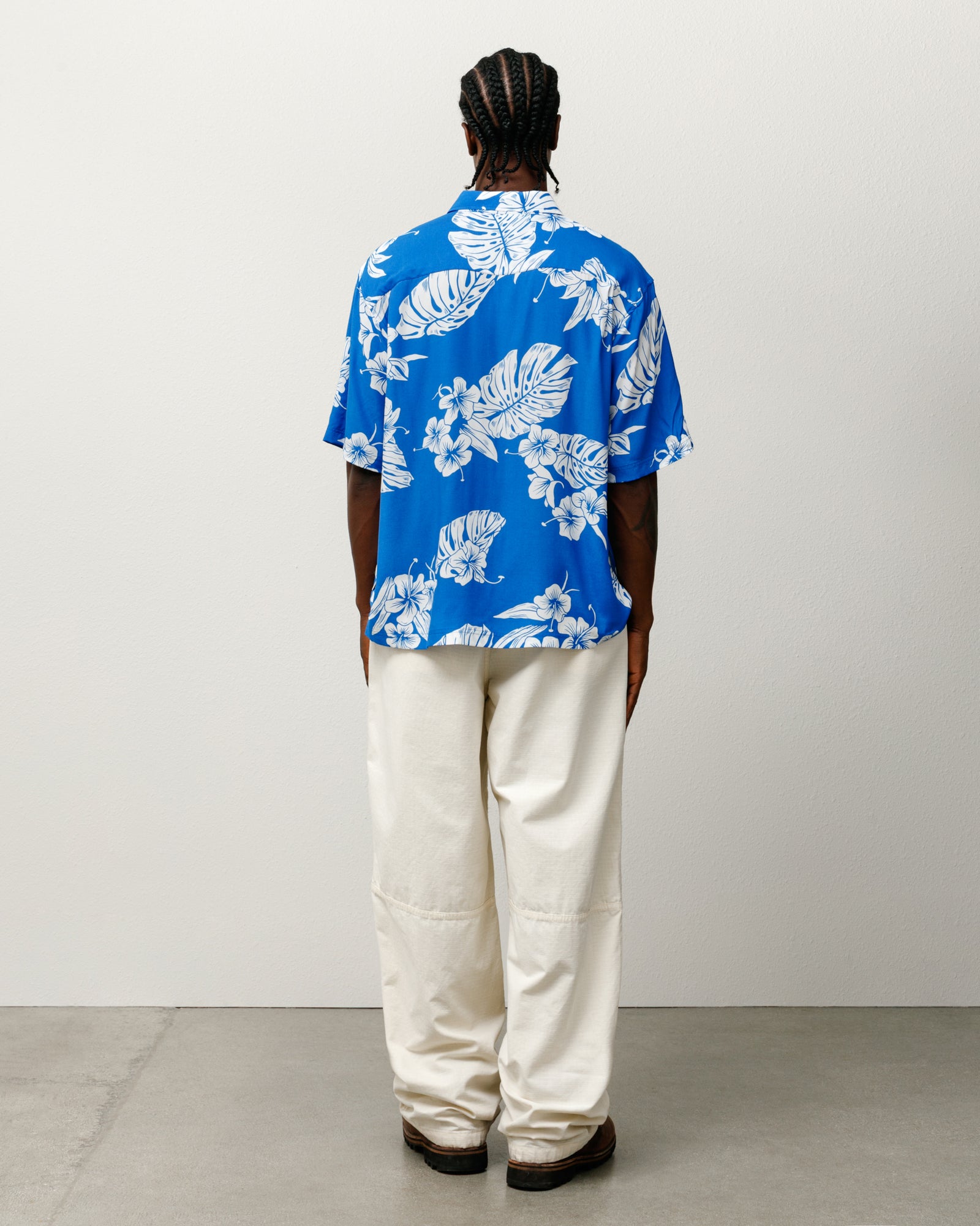 Hawaiian Short Sleeve Shirt for Men - Tropical Floral Print Casual Button Up Shirt - Perfect for Beach, Vacation, and Summer Outfits