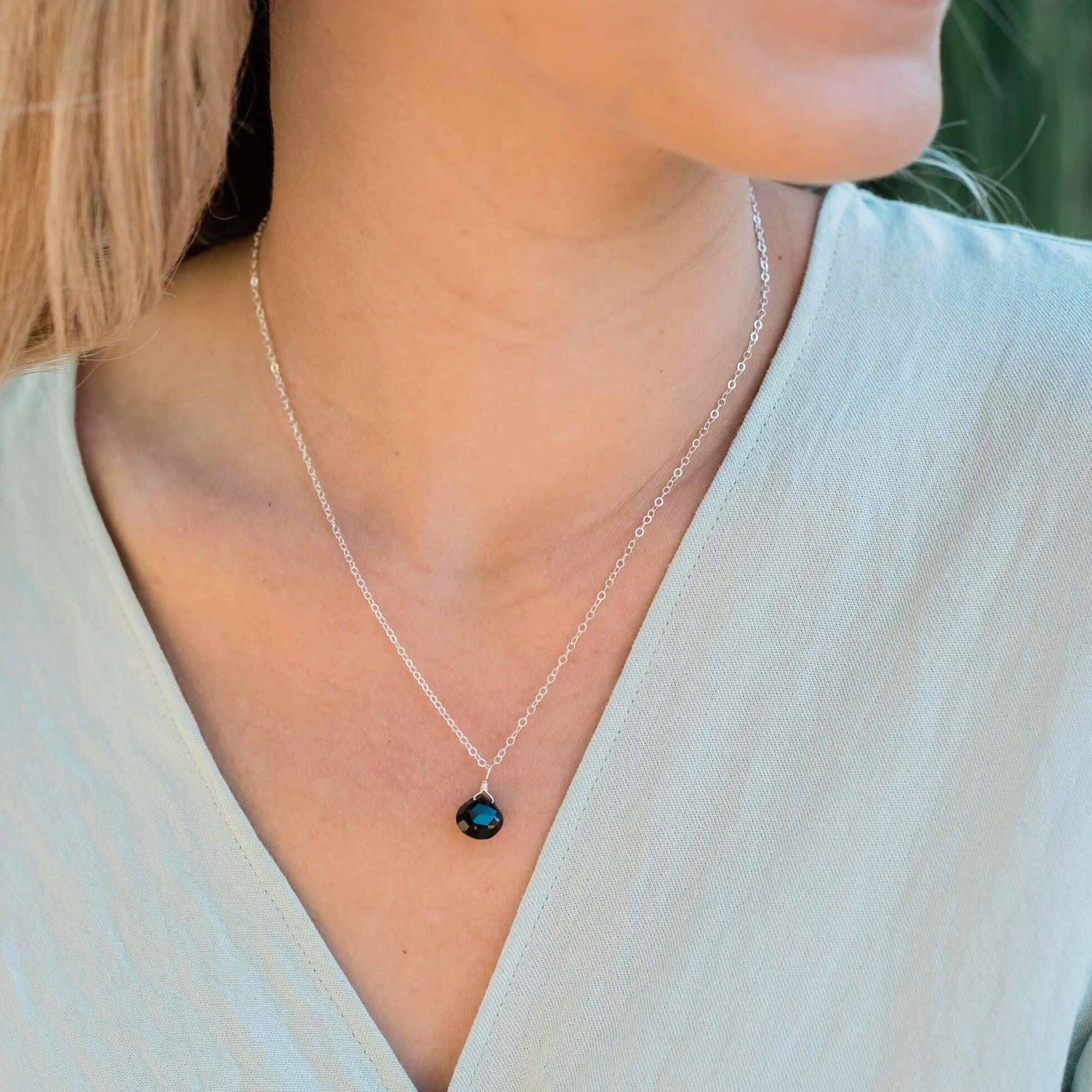 Elegant Black Onyx Teardrop Crystal Pendant Necklace for Women - Perfect for Everyday Wear, Gift Giving & Special Occasions
