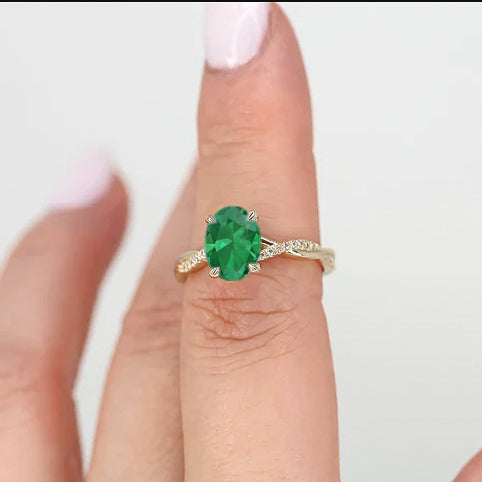 Elegant Green Oval Emerald Prong Set Gold Ring for Women – Perfect for Engagement, Wedding & Special Occasions