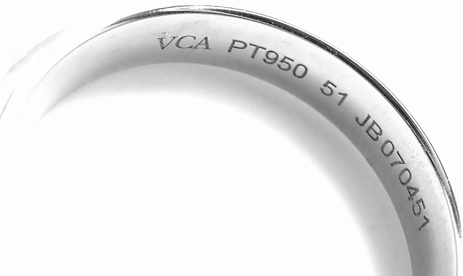 Authentic Van Cleef & Arpels Toujours Platinum 4mm Wide Band Ring Size 51 - Luxury Wedding Band for Women, Perfect for Engagement, Anniversary & Special Occasions