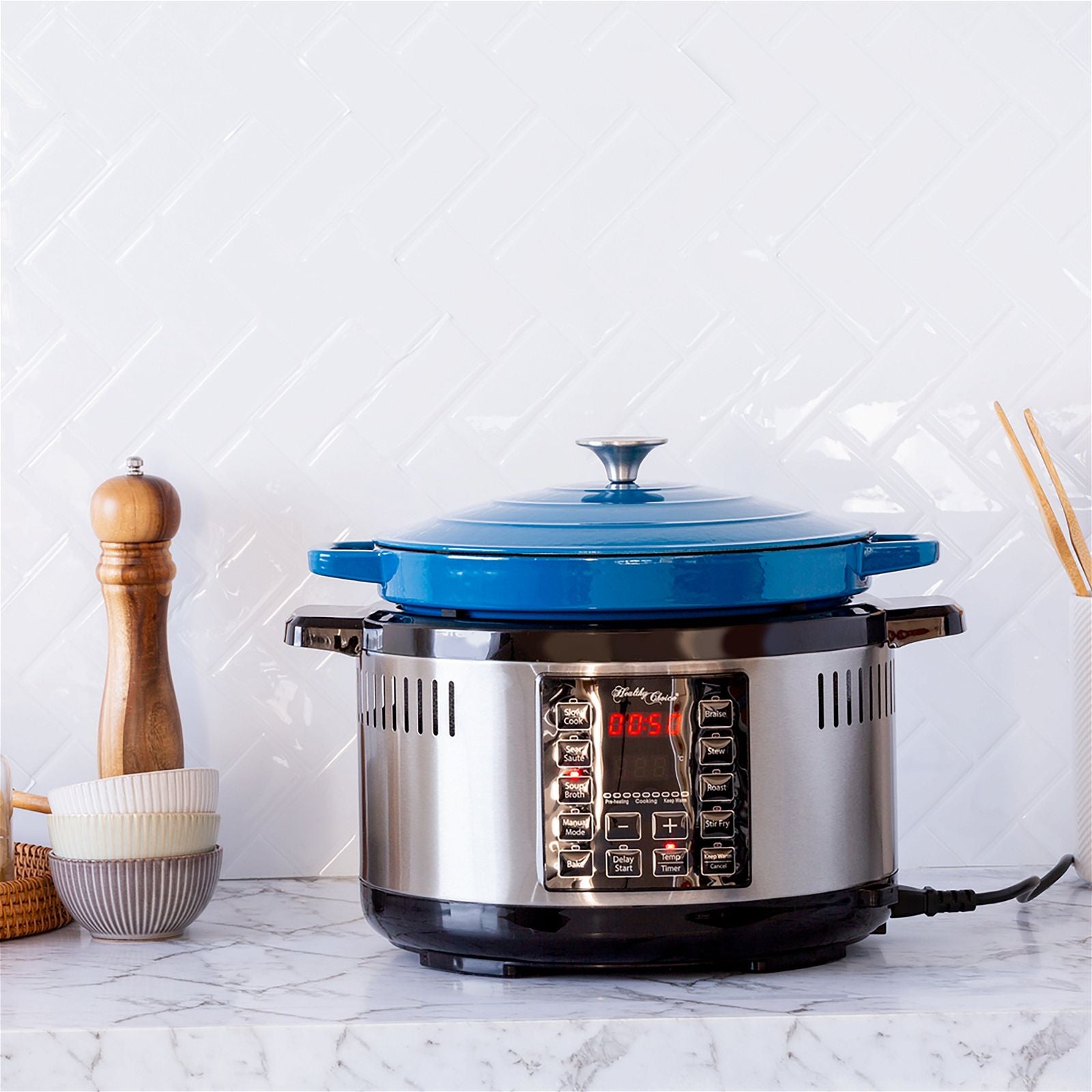 6.5L Smart Digital Dutch Oven with 8 Cooking Presets - Stainless Steel Electric Slow Cooker for Soups, Stews & Meal Prep - Perfect for Family Dinners & Holiday Cooking