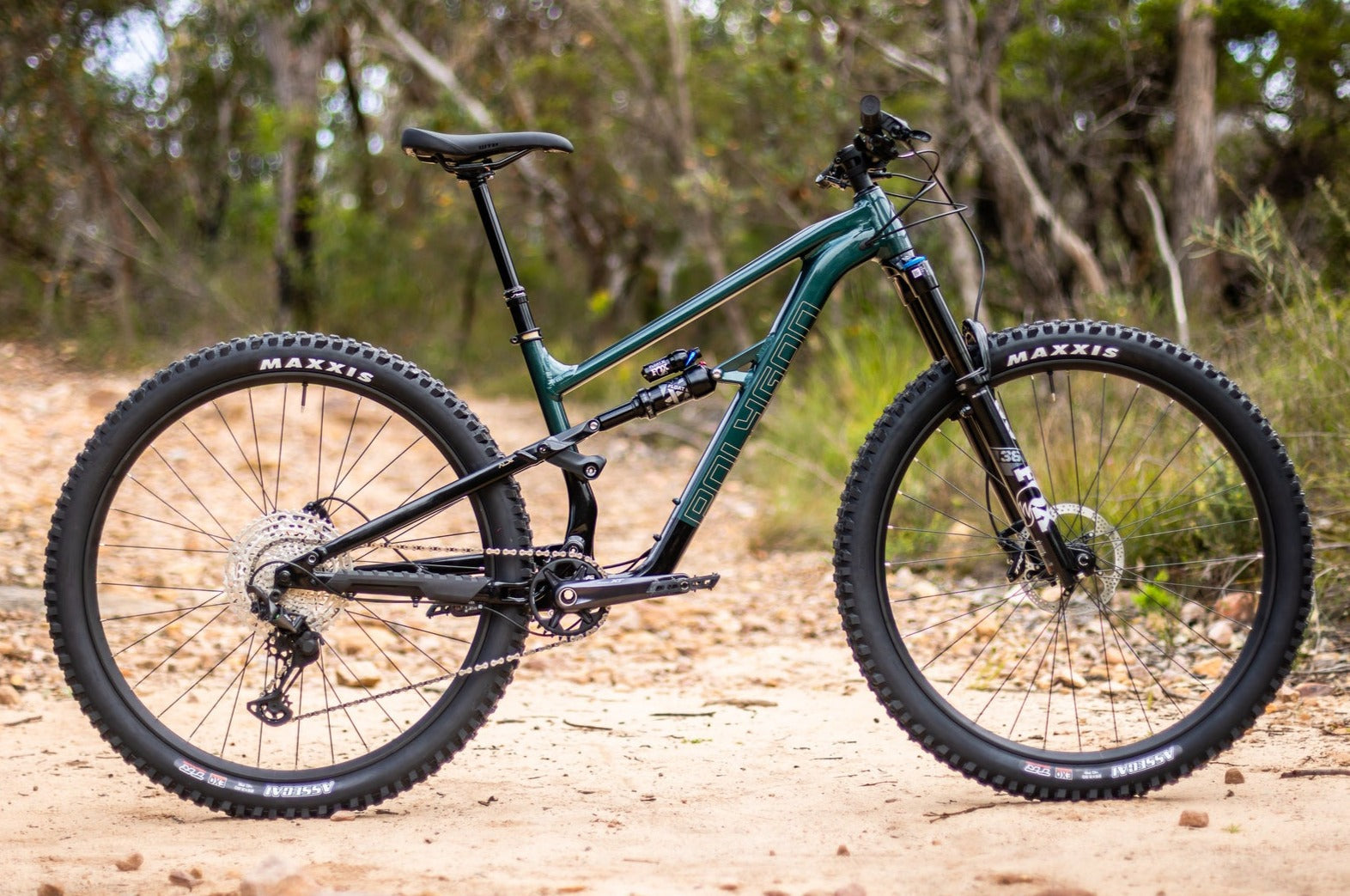 Polygon Siskiu T9 Full Suspension Mountain Bike for Trail & All-Mountain Riding - Lightweight Aluminum Frame, 29