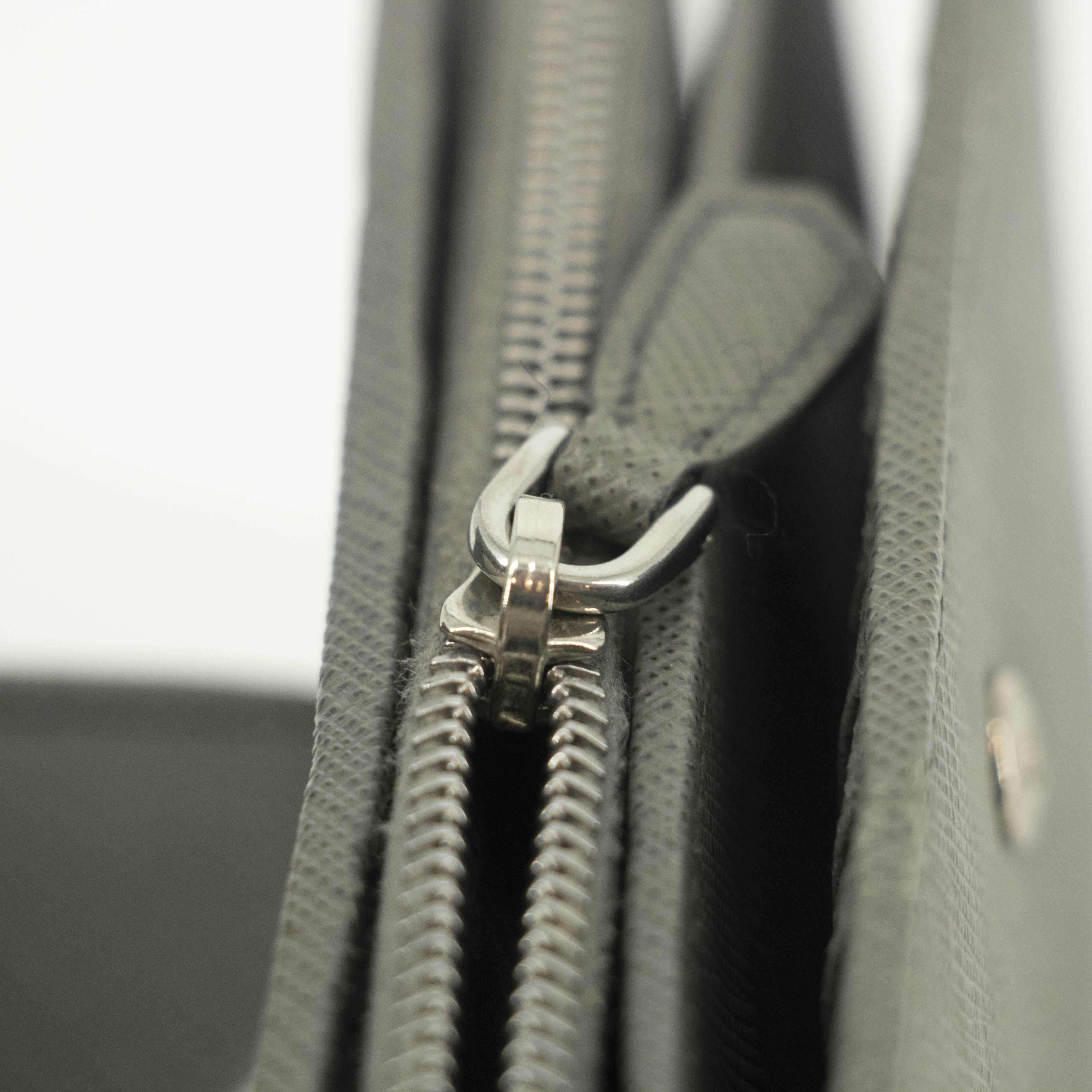 Prada Saffiano Leather Grey Metal Medium Wallet for Women | Luxury Designer Bifold Wallet with Metal Logo | Perfect for Everyday Use, Gift Giving & Special Occasions #3918