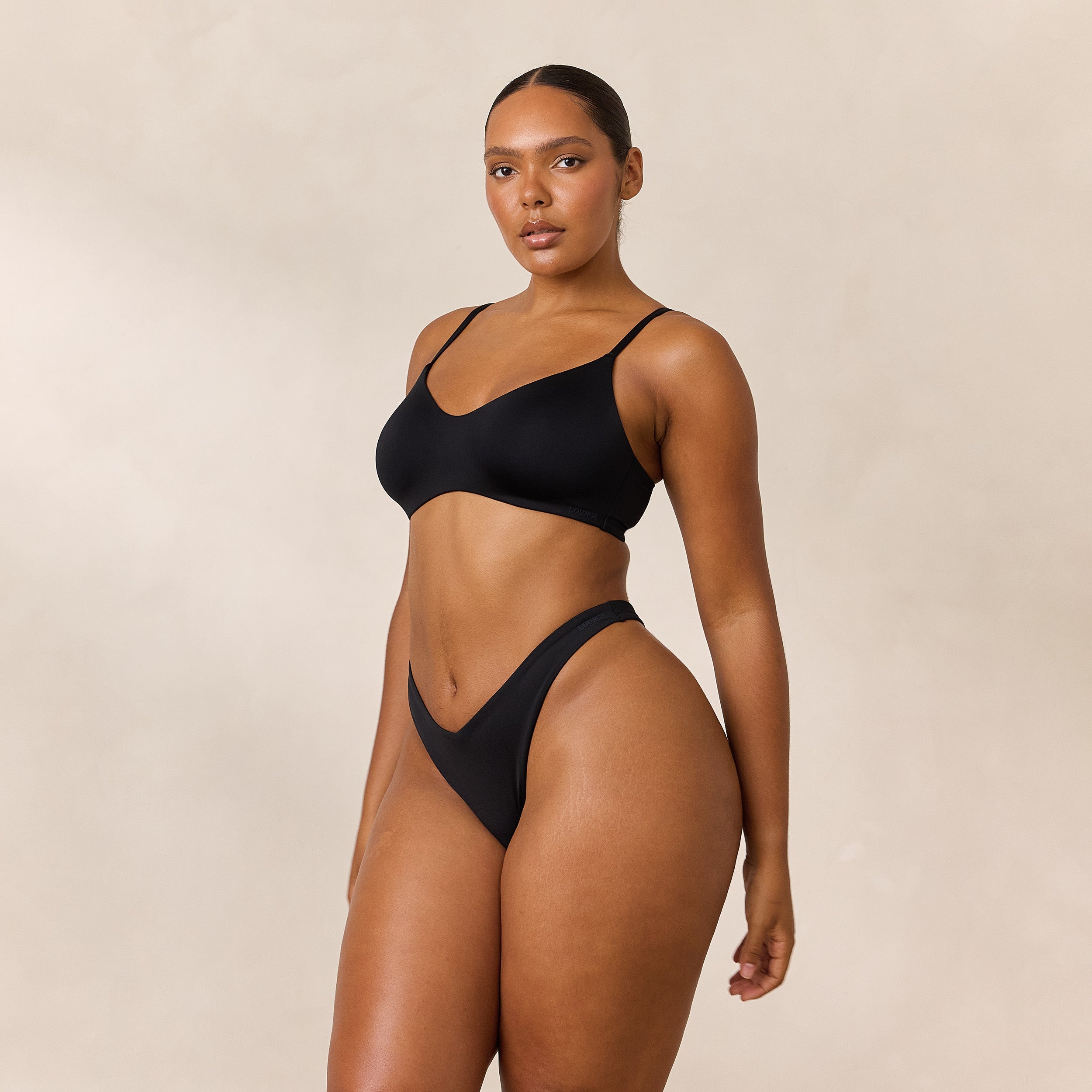 Free Form Bra - Black | Comfortable Wireless Bralette for Everyday Wear & Yoga | Perfect for Layering & Relaxing at Home