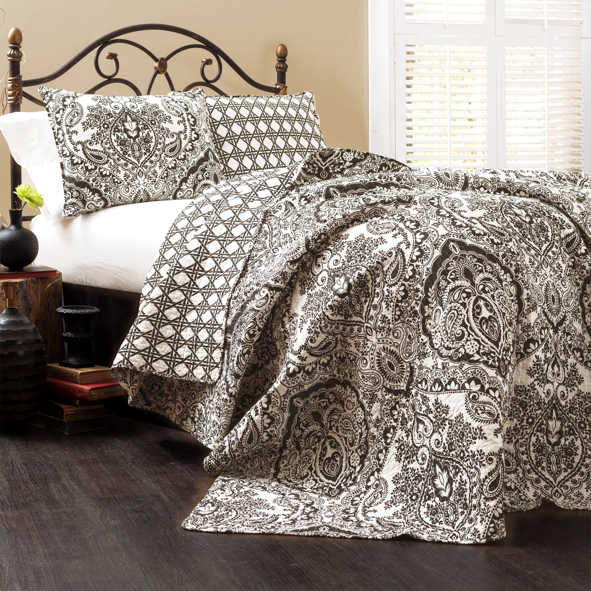 Aubree 3-Piece Quilt Set Queen Size - Soft Bedding Comforter Set with Pillow Shams - Perfect for Master Bedroom, Guest Room & Cozy Home Decor