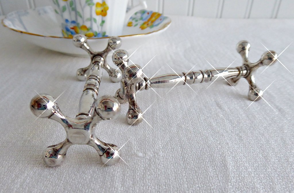 Antique Victorian Silver Knife Rests - Pair of Elegant Turned Baluster Bar Jack Ends for Formal Dining & Table Setting Decor