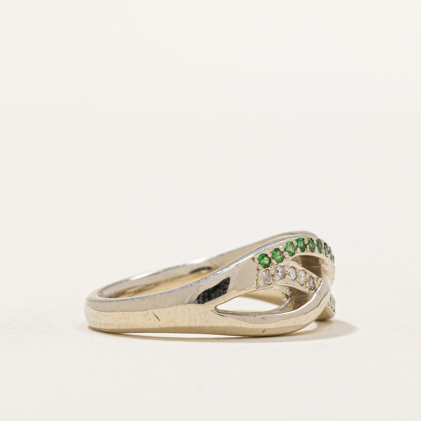 Exquisite Tsavorite and Diamond Crossover Ring - 0.10ctw Tsavorite & 0.07ctw Diamonds - Size 6 - Elegant Jewelry for Women - Perfect for Engagement, Anniversary & Special Occasions