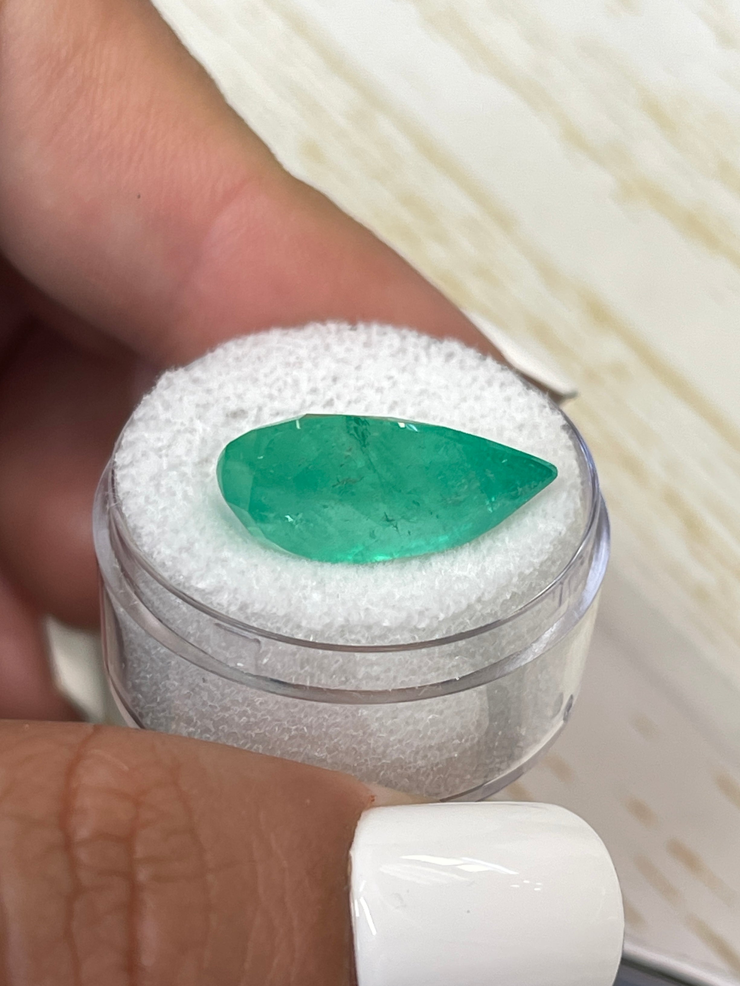 10.05 Carat Natural Colombian Emerald Pear Cut Loose Gemstone - 20x13mm Vivid Green for Jewelry Making & Engagement Rings