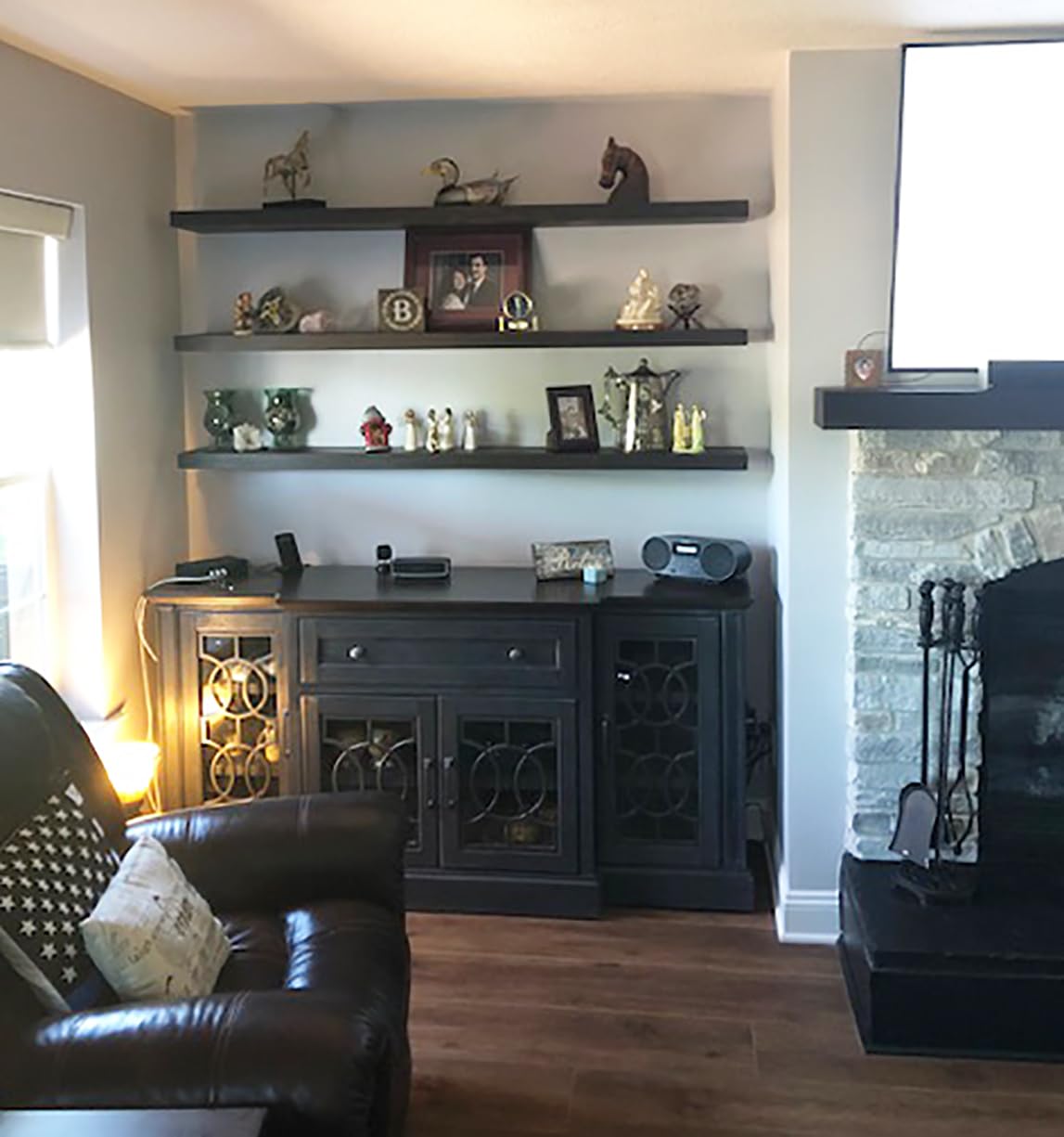Joel's Antiques 72