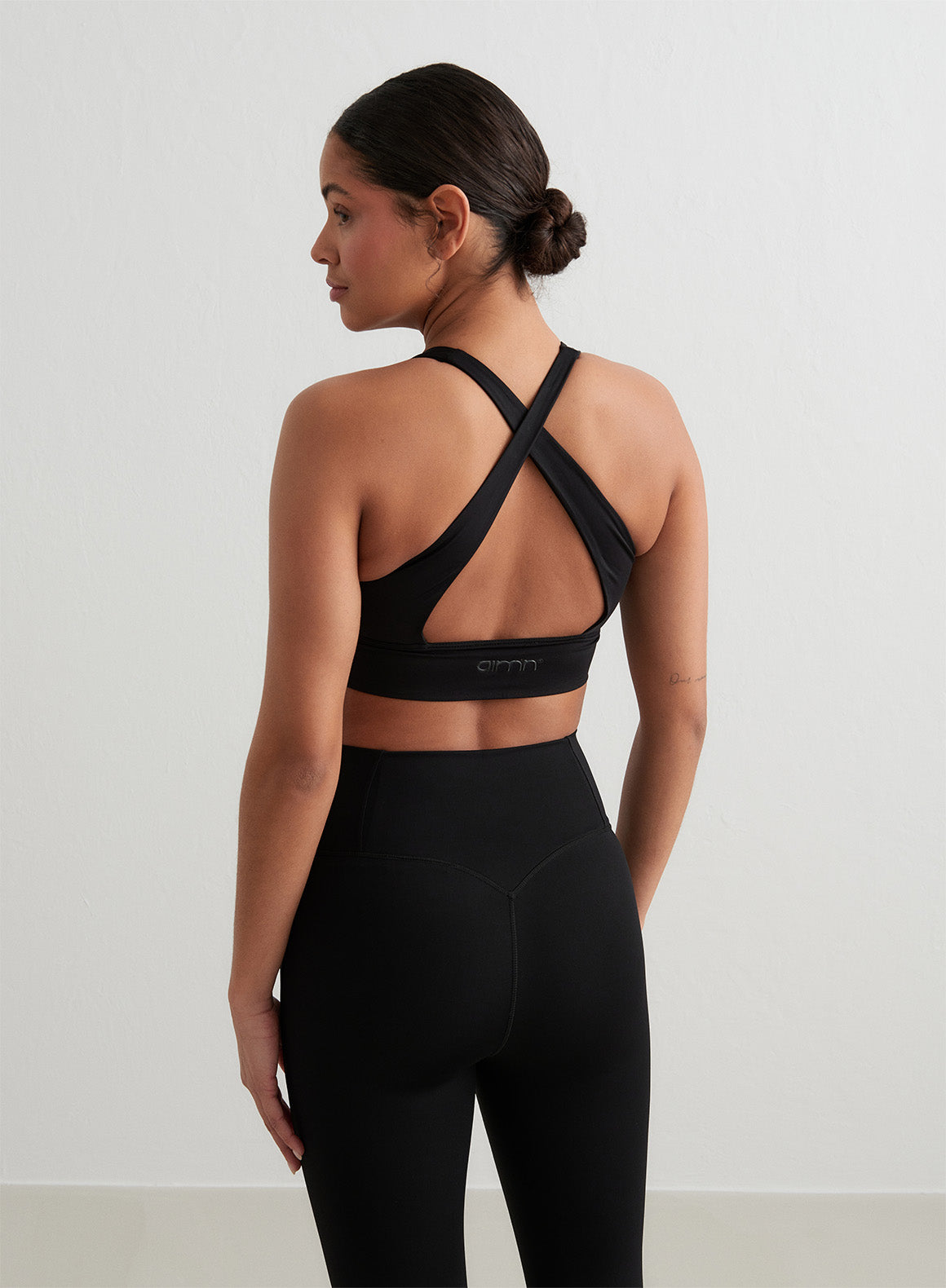 Black Sculpting Crossed Back Bra - Seamless Support for Yoga, Workouts & Everyday Comfort | Women's Activewear