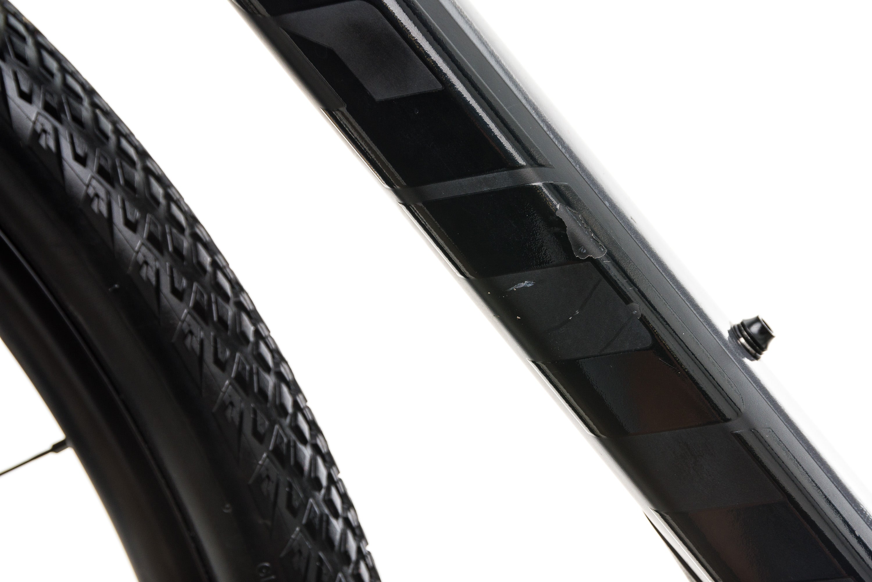 2019 Giant Revolt Advanced 0 Gravel Bike - Medium/Large Size - Perfect for Off-Road Adventures, Commuting & Long-Distance Cycling