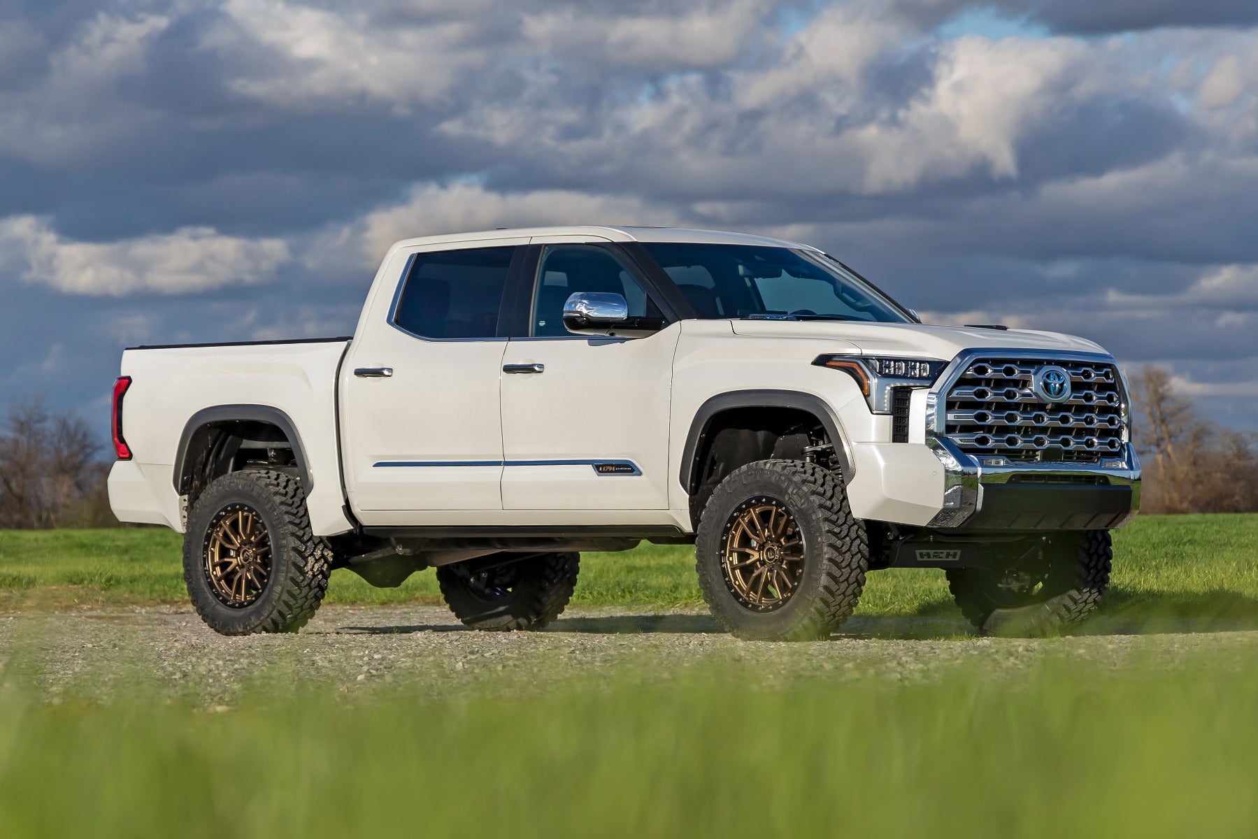 6 Inch Lift Kit for Toyota Tundra 2WD/4WD (2022-2025) | OE Air Ride Suspension System | Heavy Duty Off-Road Upgrade | Perfect for Trail Riding & Truck Customization