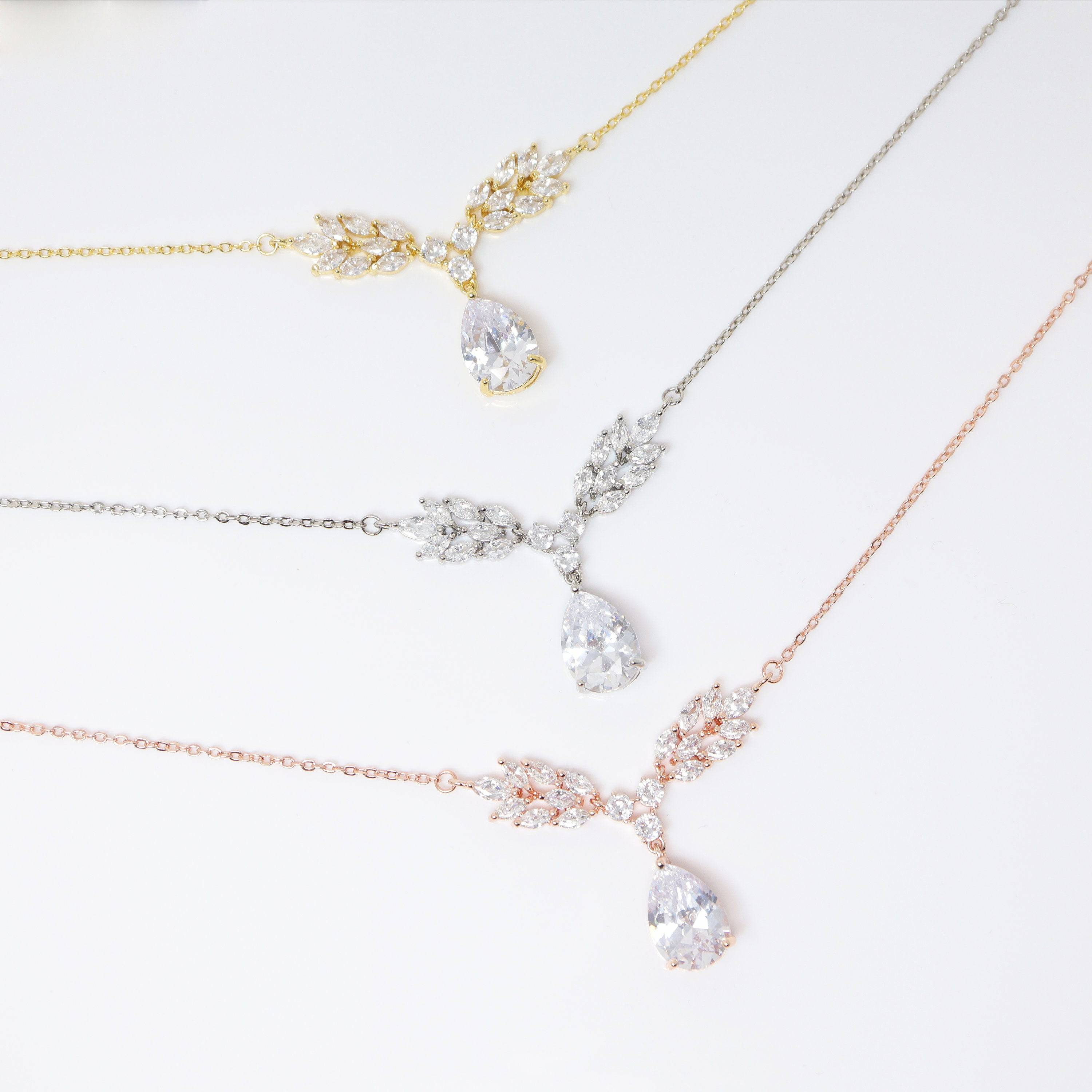 Swarovski Crystal Dainty Vine Leaves Drop Necklace & Earrings Set - Elegant Bridal Jewelry for Wedding, Party & Special Occasions