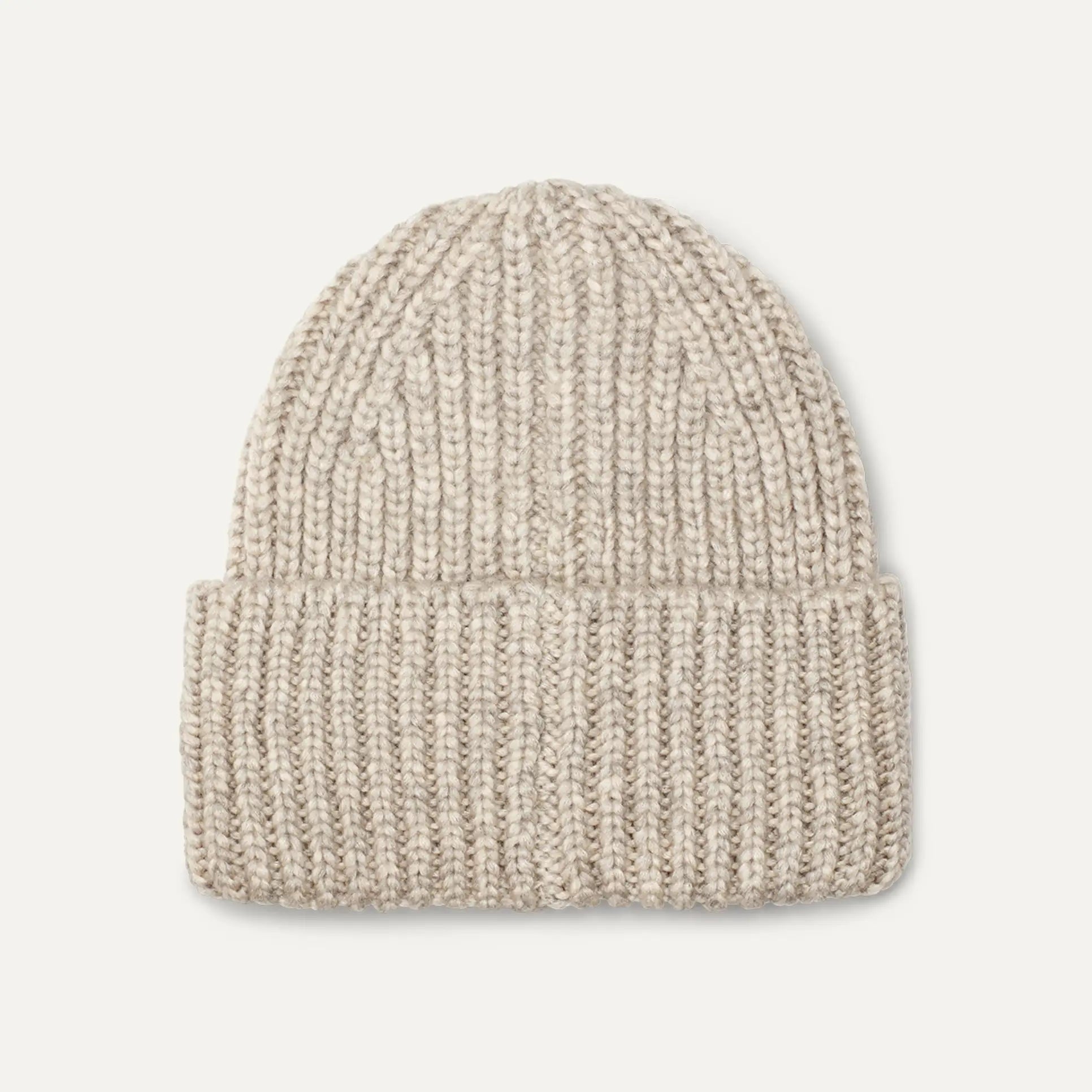 UGG Unisex Chunky Rib Beanie - Warm Winter Knit Hat for Men & Women - Perfect for Skiing, Snowboarding & Cold Weather Activities