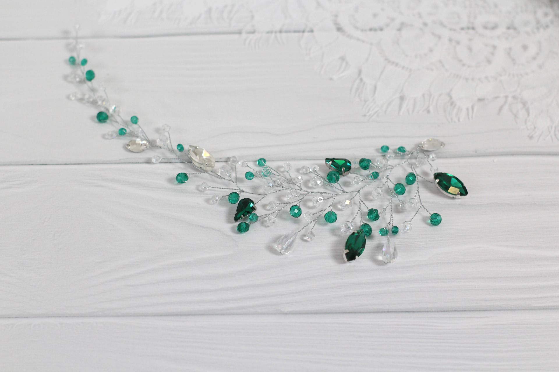 Chargances Bridal Headband - Elegant Green Crystal Branch Hair Vine Wedding Headpiece with Rhinestones | Bohemian Wedding Hair Accessories for Bride & Bridesmaids | Perfect for Prom, Parties & Festivals | Women & Girls Formal Occasion Hair Jewelry
