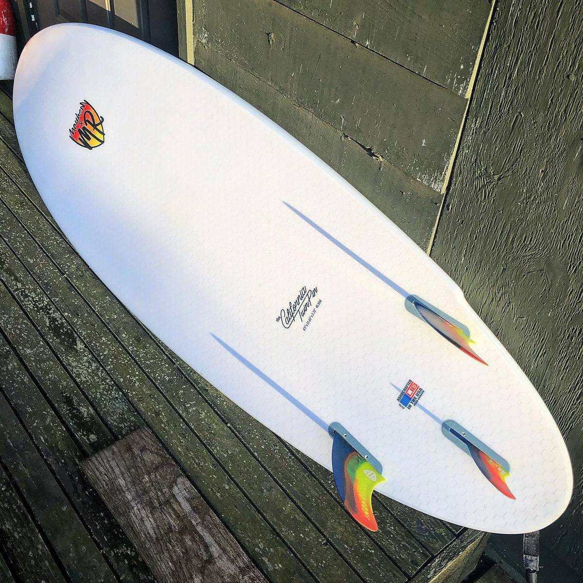 Libtech MR x Mayhem California Pin 5'9 Surfboard - FCSII Compatible Performance Shortboard for All Wave Conditions | Perfect for Beach Breaks, Point Breaks and Everyday Surfing