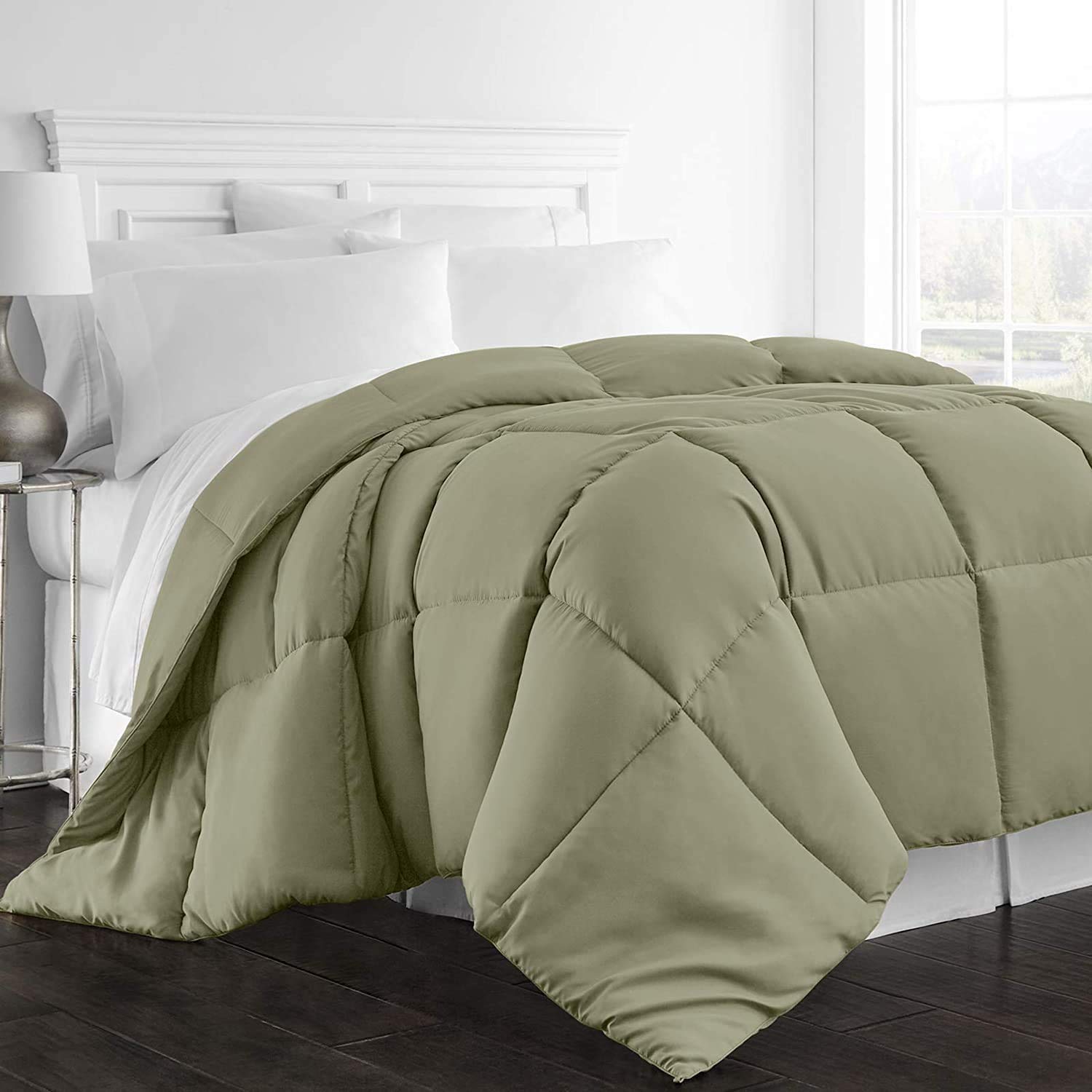 Premium 100% Egyptian Cotton 8-Piece Comforter Set - 600 Thread Count California King Bedding (3-Pc Comforter + 4-Pc Sheet Set + Bed Skirt) - Moss Green Luxury Bedding for Master Bedroom & Guest Room