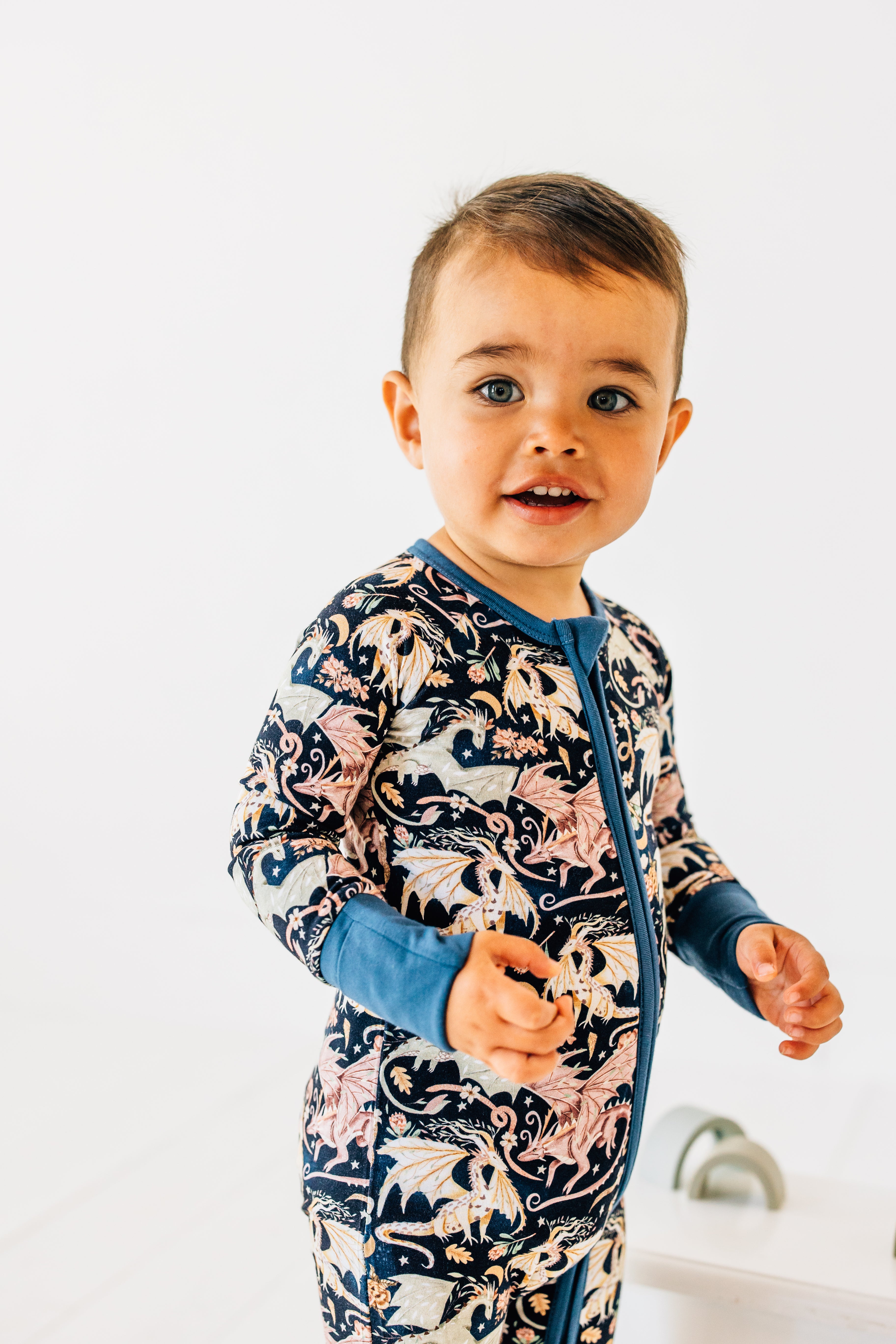 Cute Dragon Zip Romper for Baby Boys & Girls - Soft & Comfortable One-Piece Outfit - Perfect for Playdates, Parties & Photo Shoots