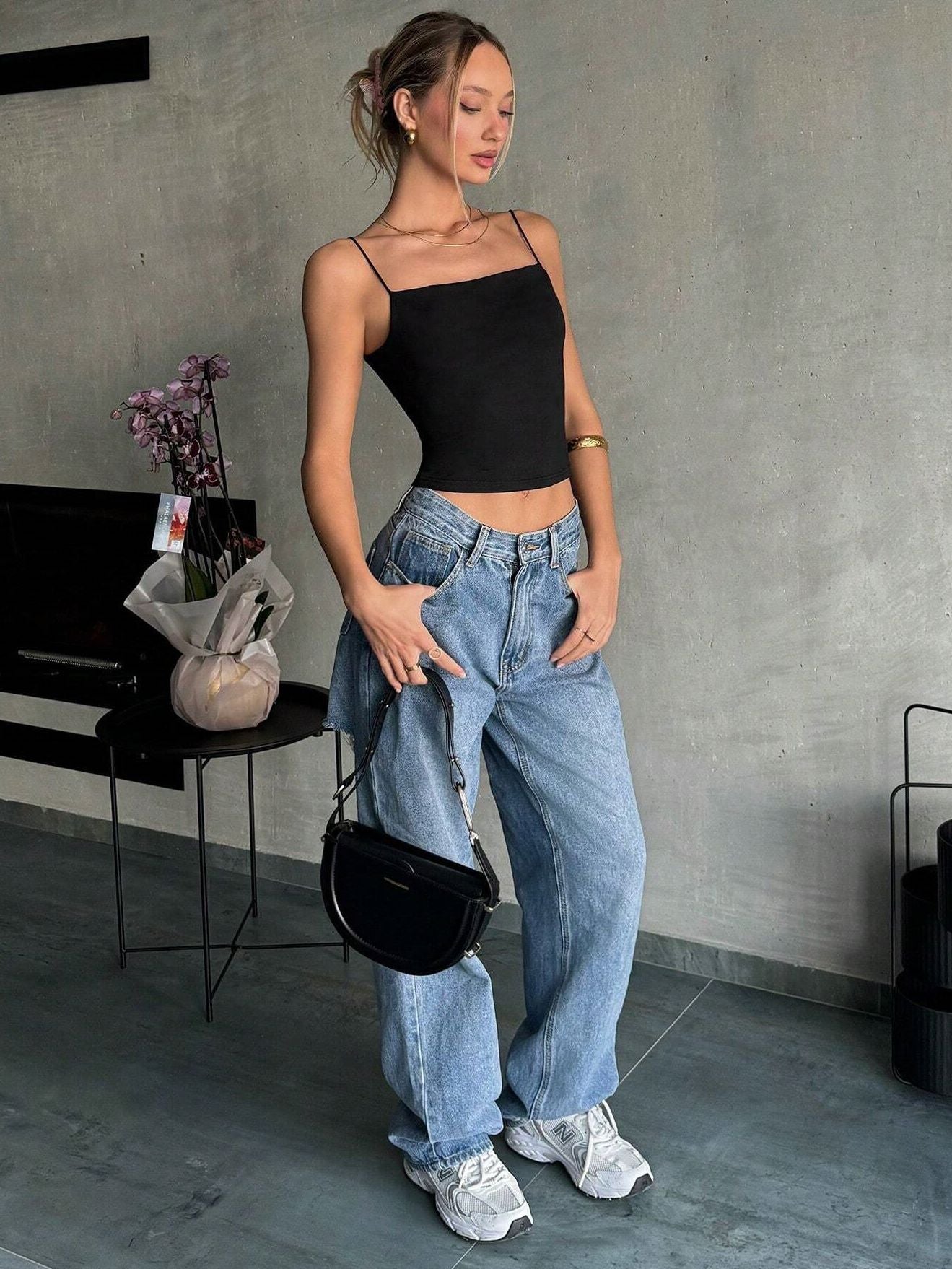 ZASUWA Women's Sexy Hollow Out Square Neck Backless Tank Top - Perfect for Night Out, Date Night, and Summer Fashion